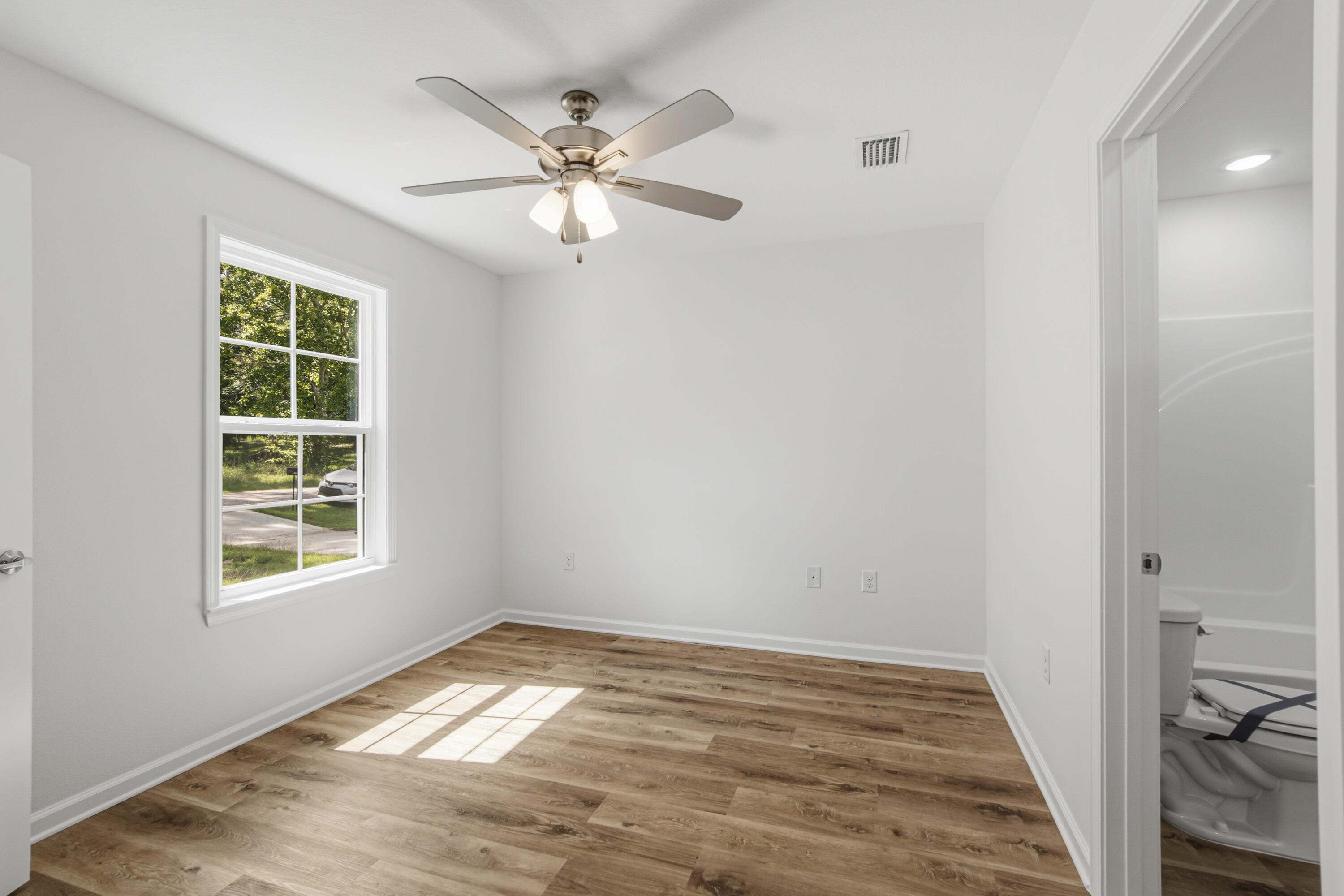 FAIRVIEW L H - Residential