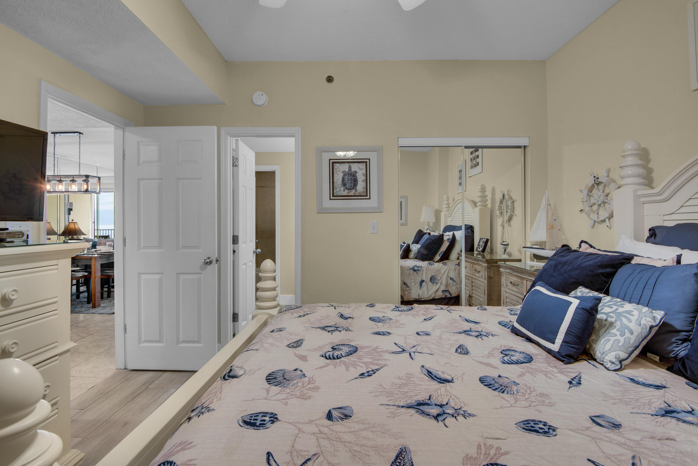 LEEWARD KEY - Residential