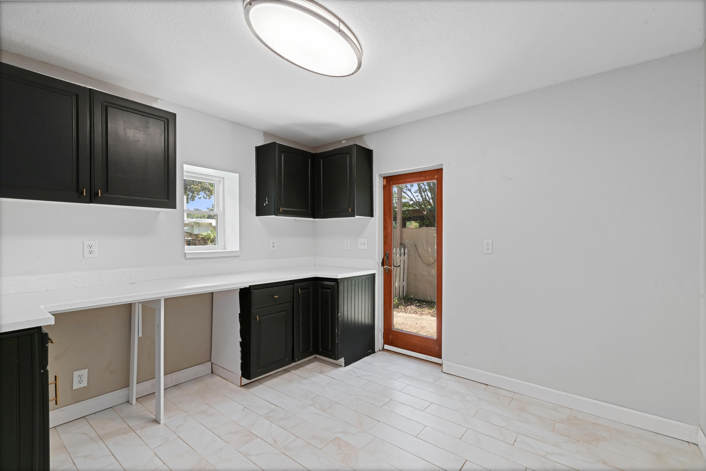 OAK TREE PARK - Residential