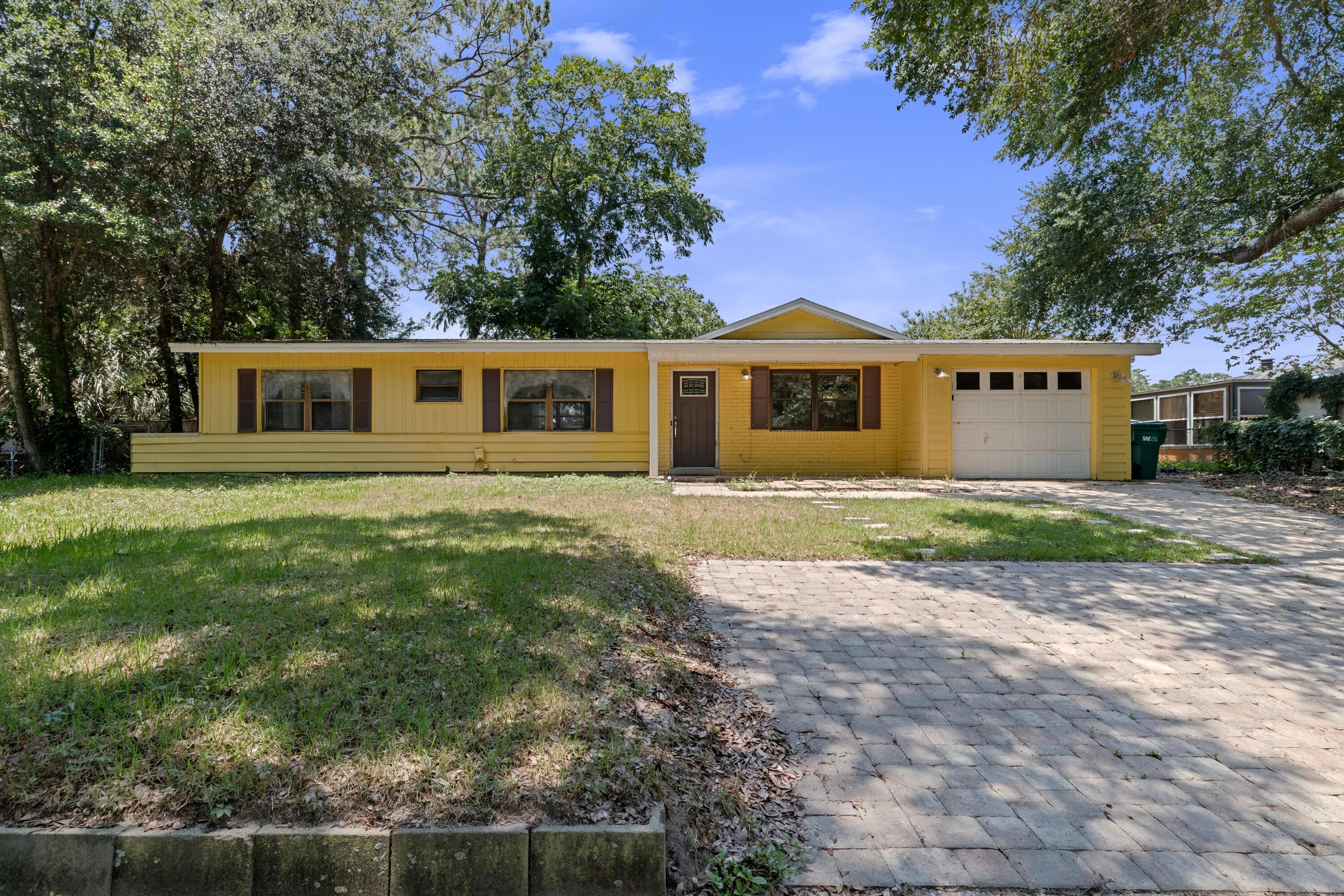 OAK TREE PARK - Residential