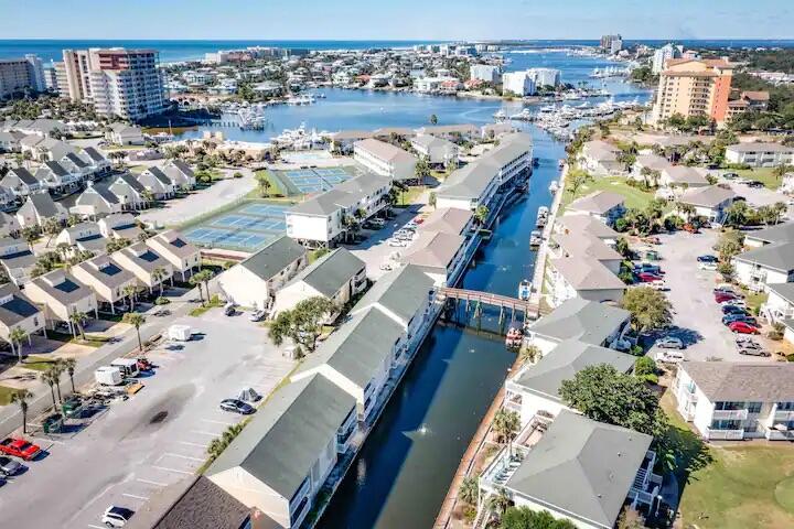 SANDPIPER COVE - Residential