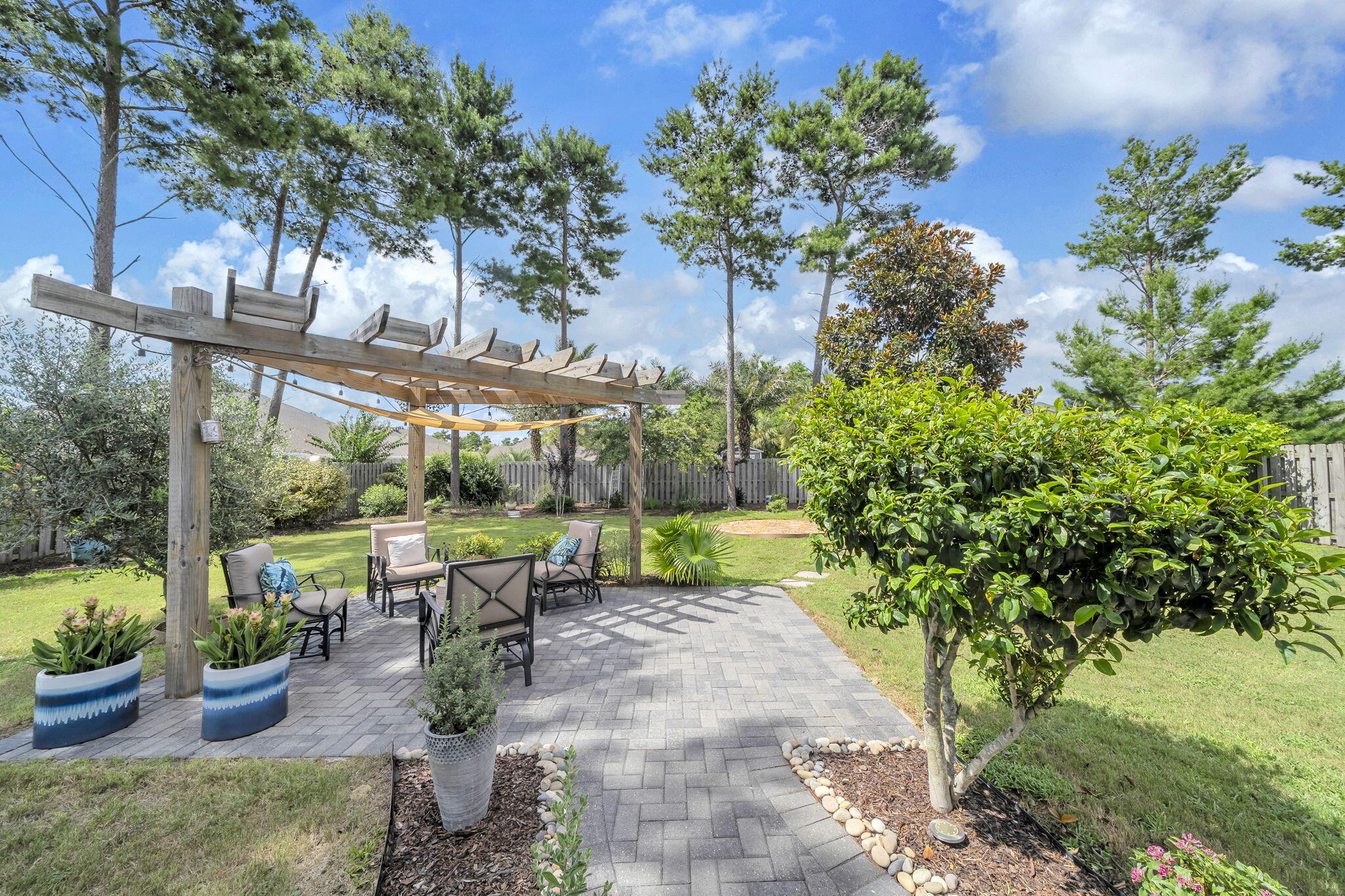 HAMMOCK BAY - Residential