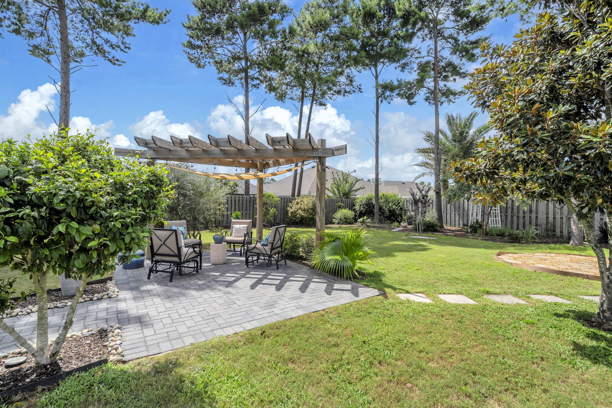HAMMOCK BAY - Residential