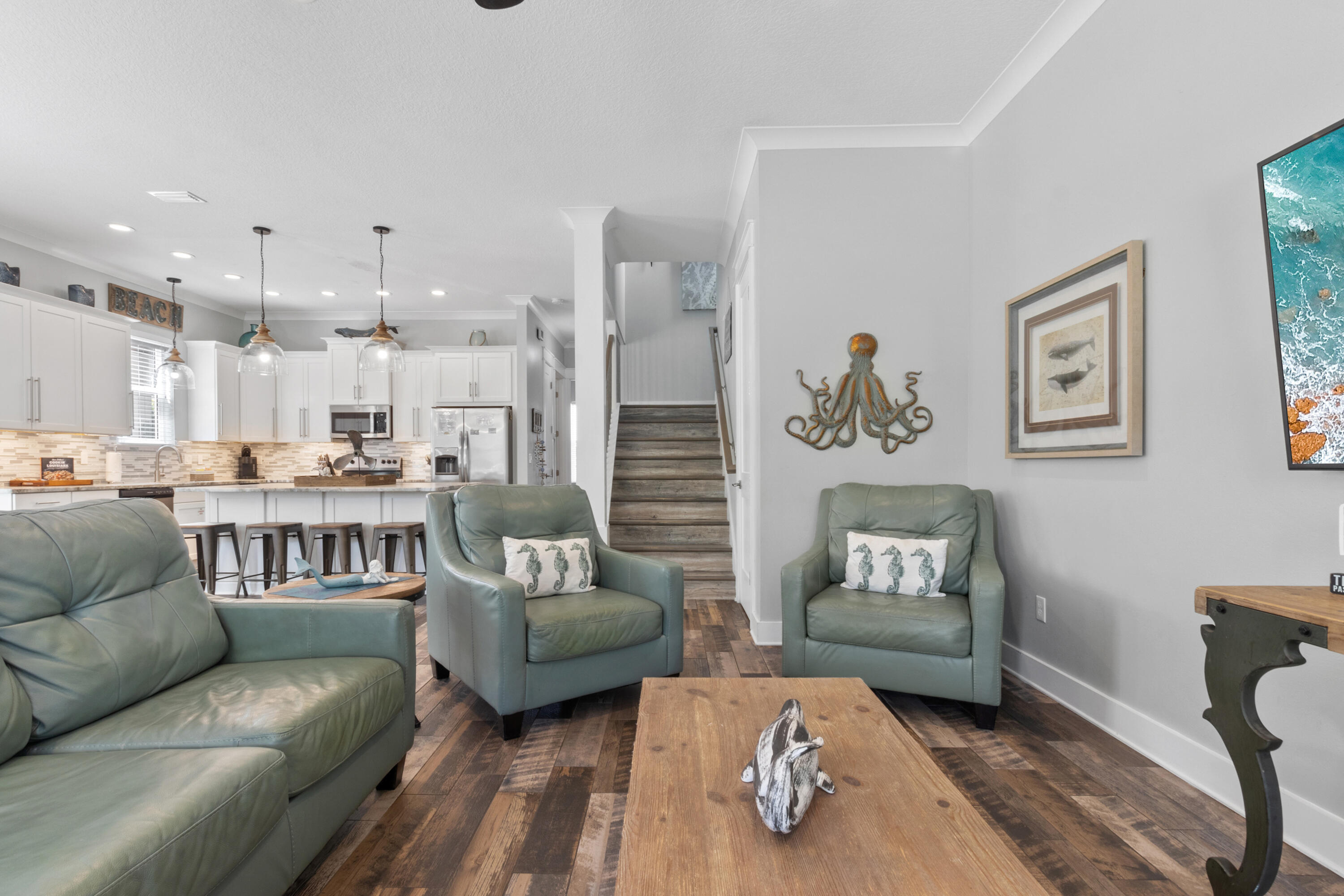 EMERALD WATERS VILLAGE - Residential Lease