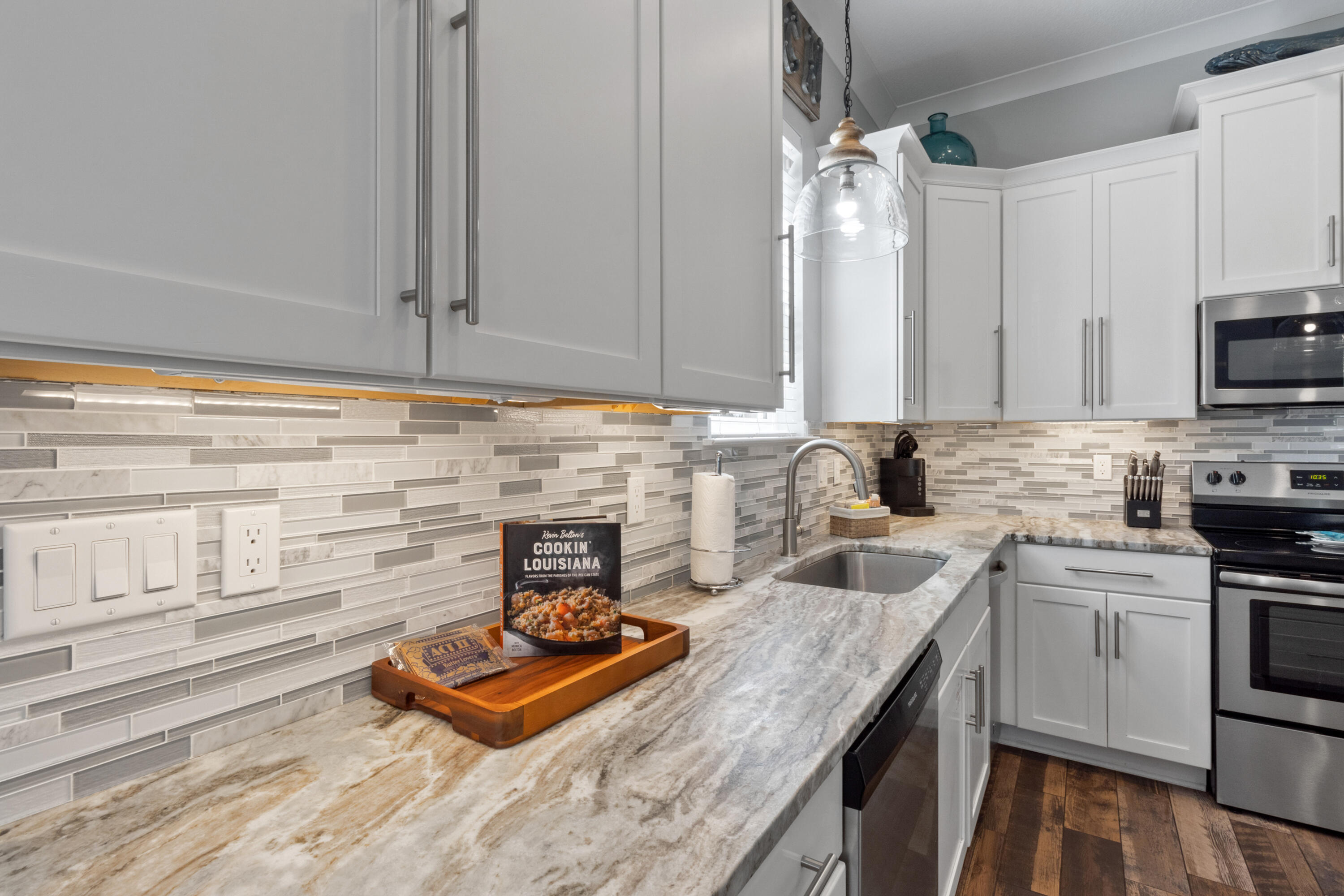 EMERALD WATERS VILLAGE - Residential Lease