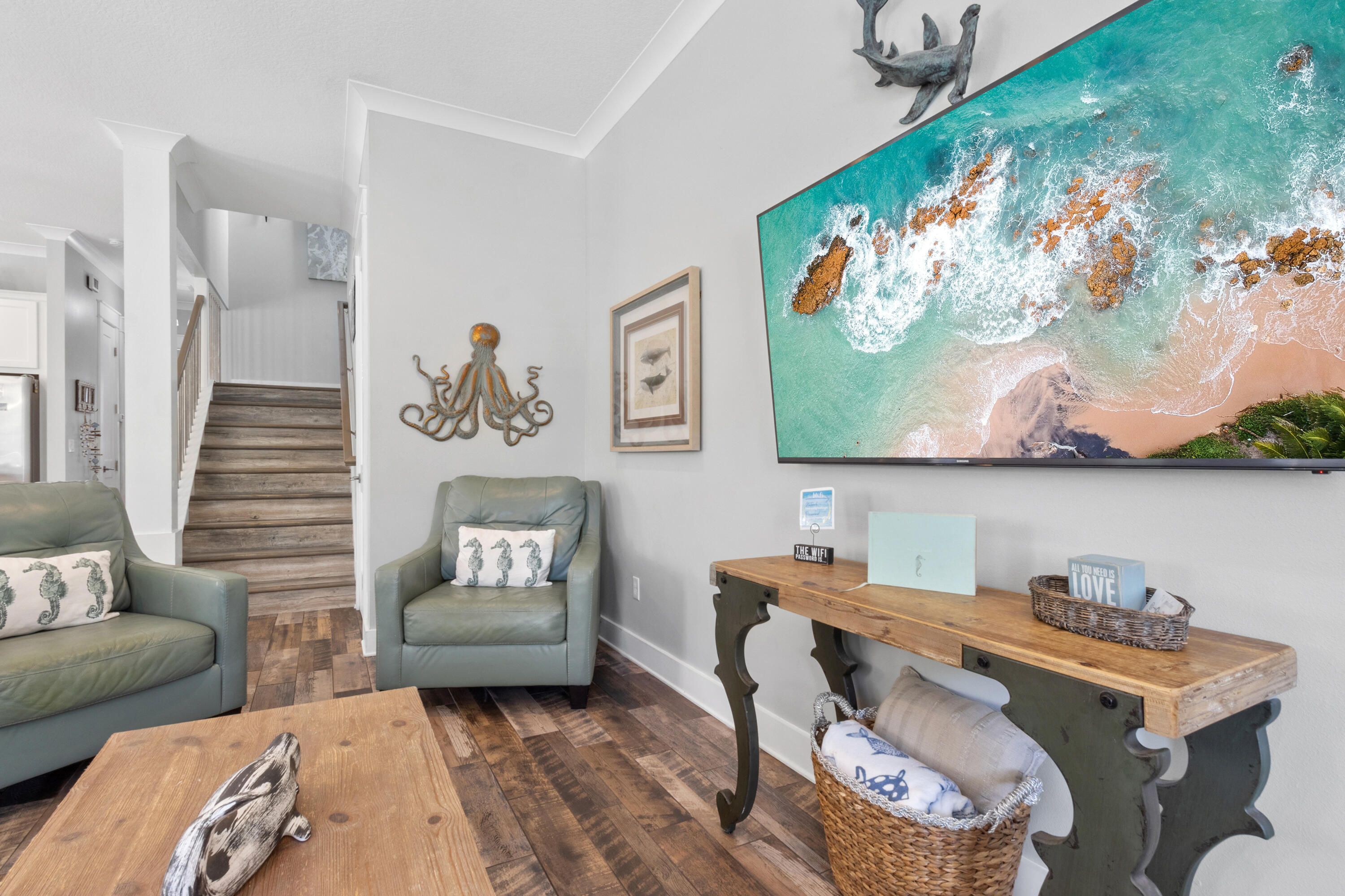 EMERALD WATERS VILLAGE - Residential Lease