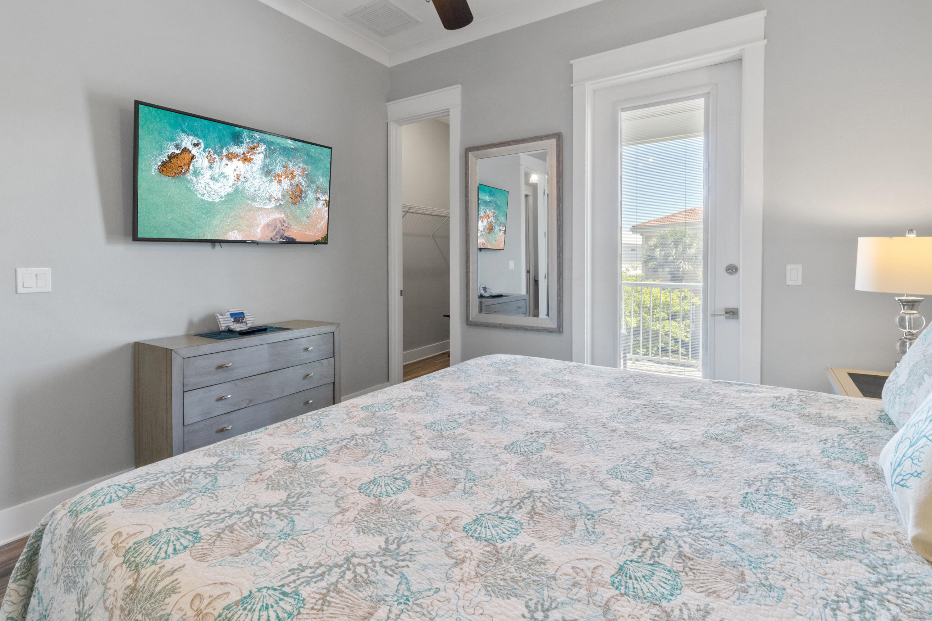 EMERALD WATERS VILLAGE - Residential Lease