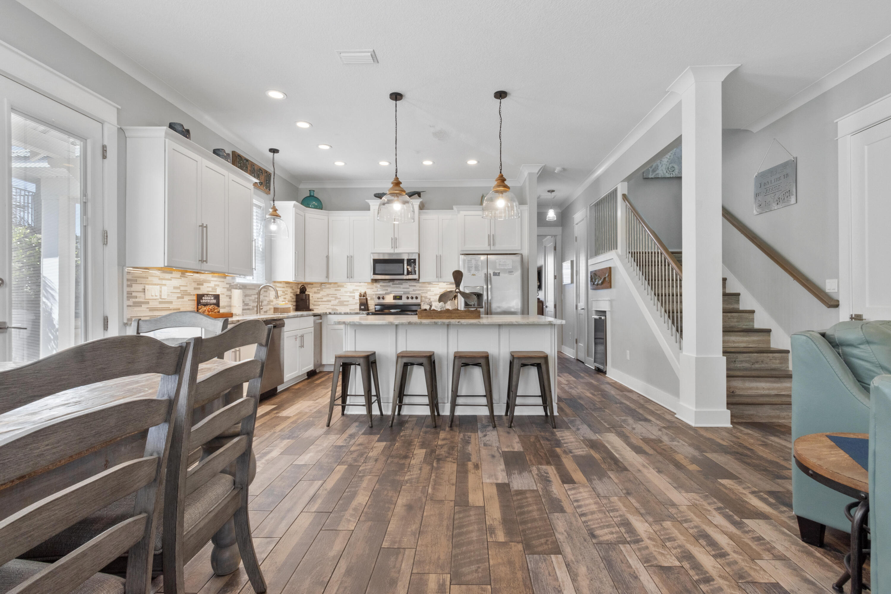 EMERALD WATERS VILLAGE - Residential Lease