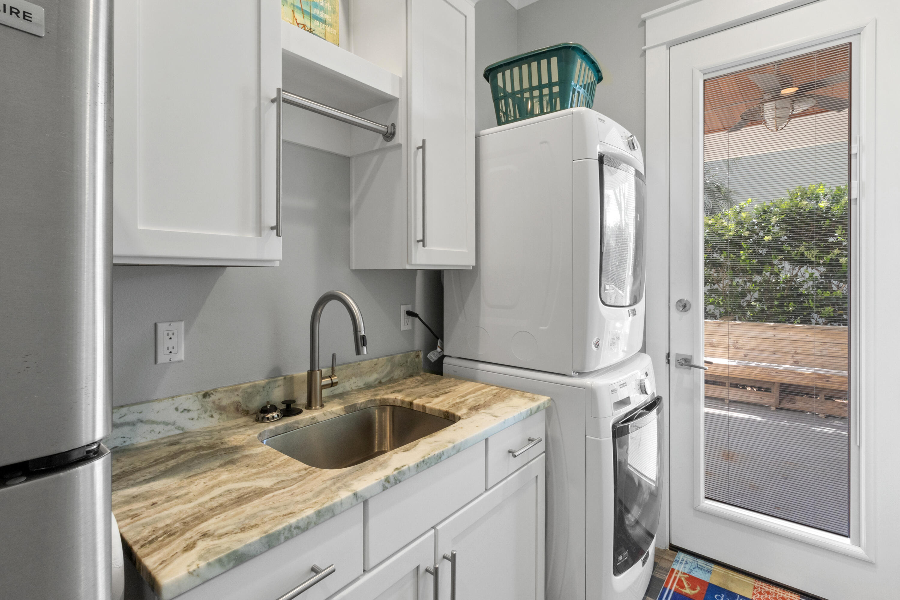 EMERALD WATERS VILLAGE - Residential Lease
