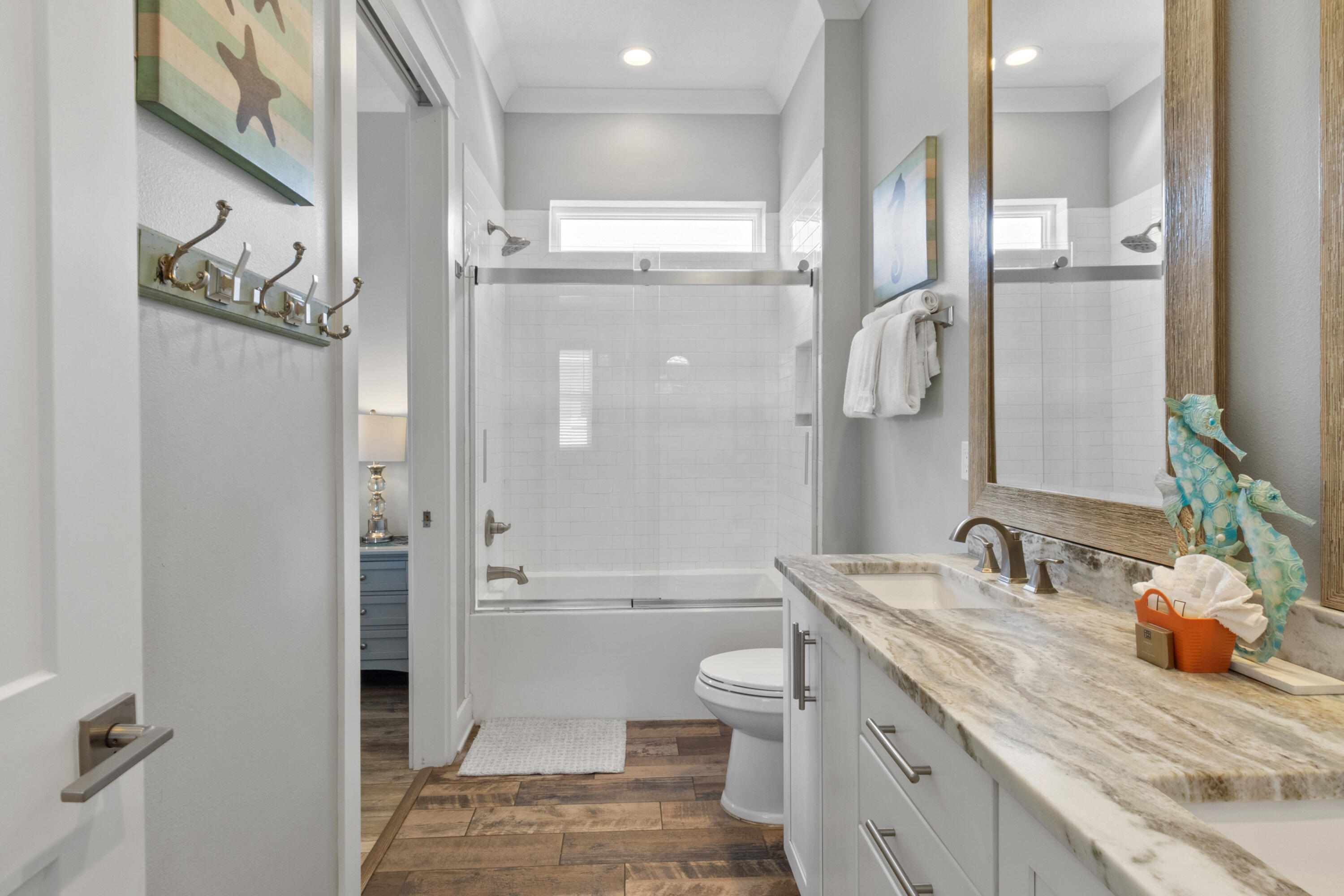 EMERALD WATERS VILLAGE - Residential Lease