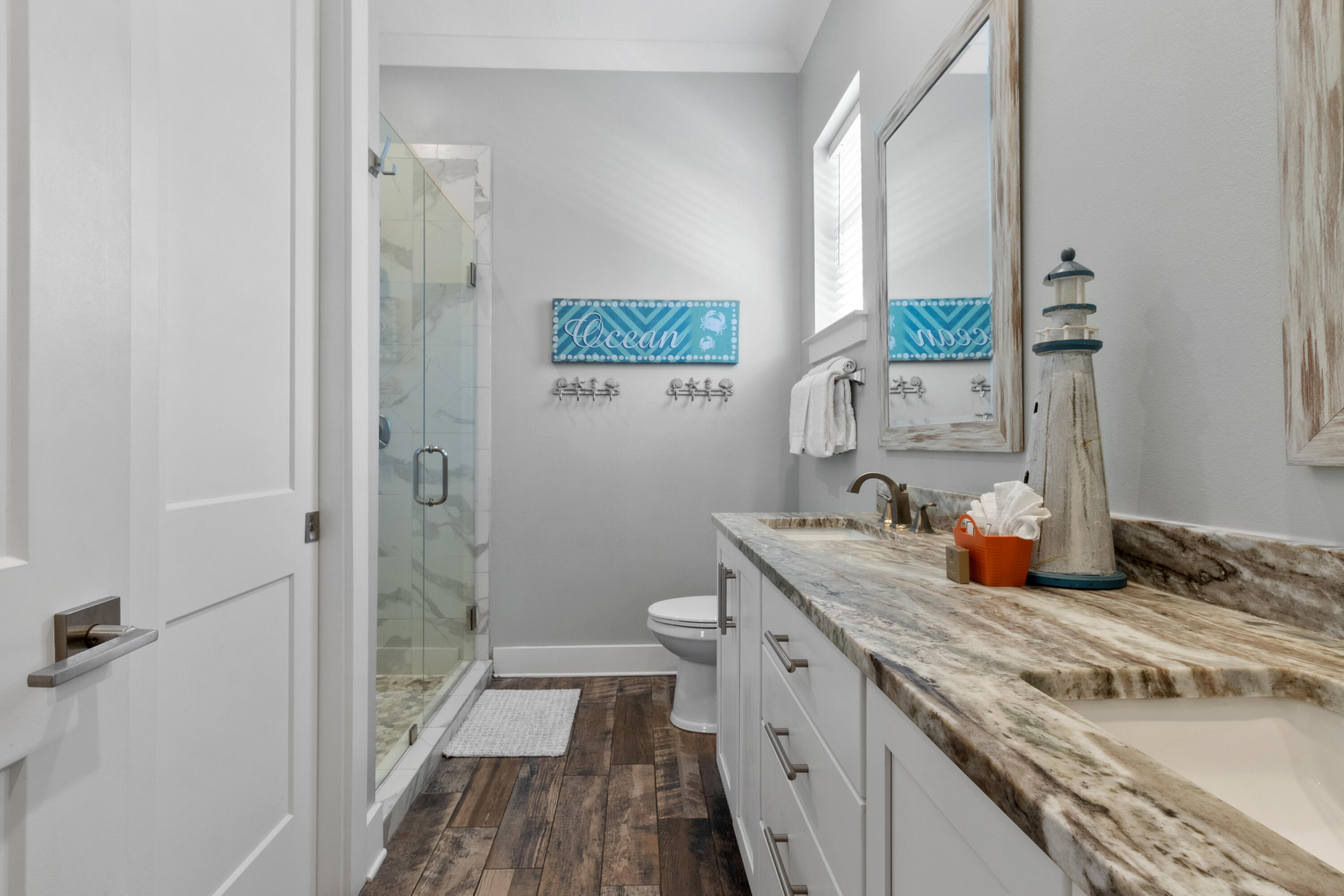 EMERALD WATERS VILLAGE - Residential Lease