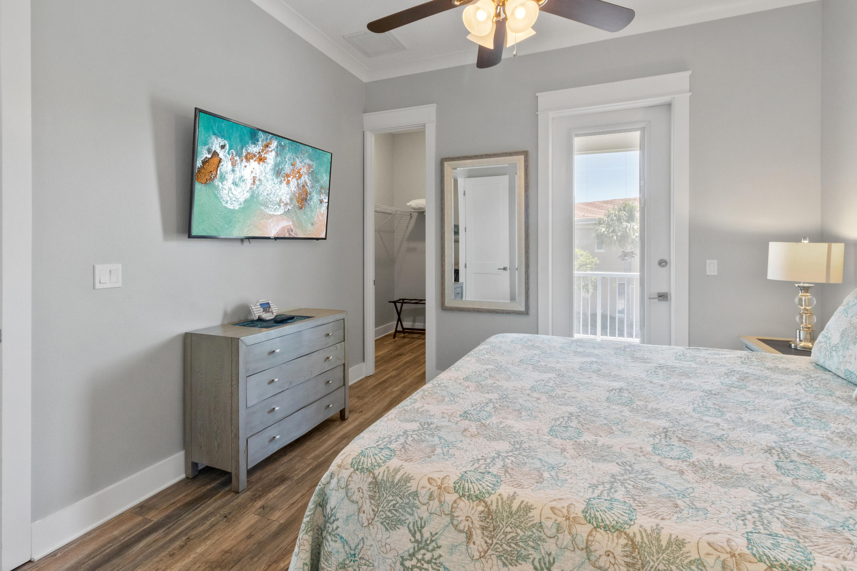 EMERALD WATERS VILLAGE - Residential Lease