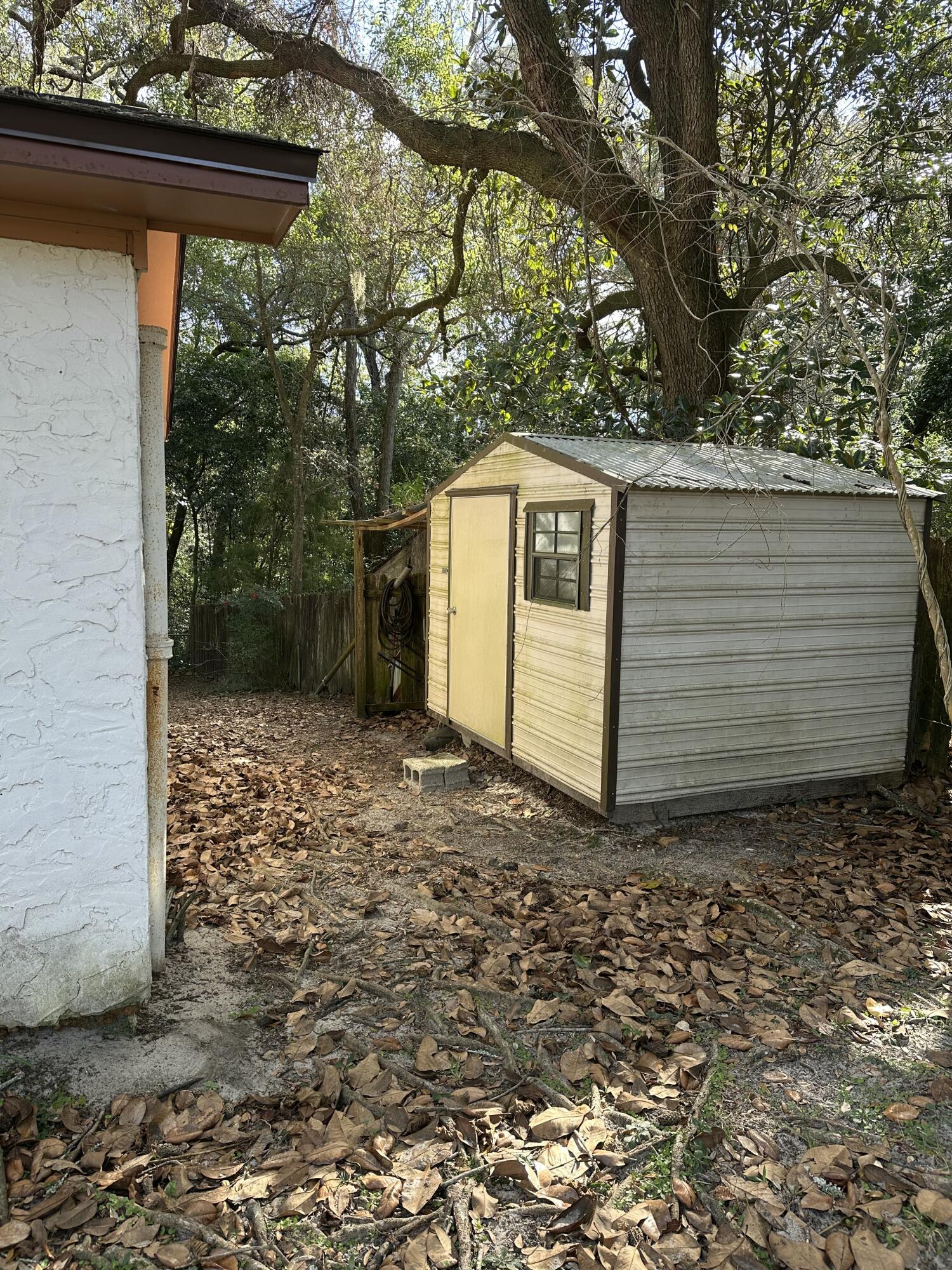 HELMS & ALLEN - Residential