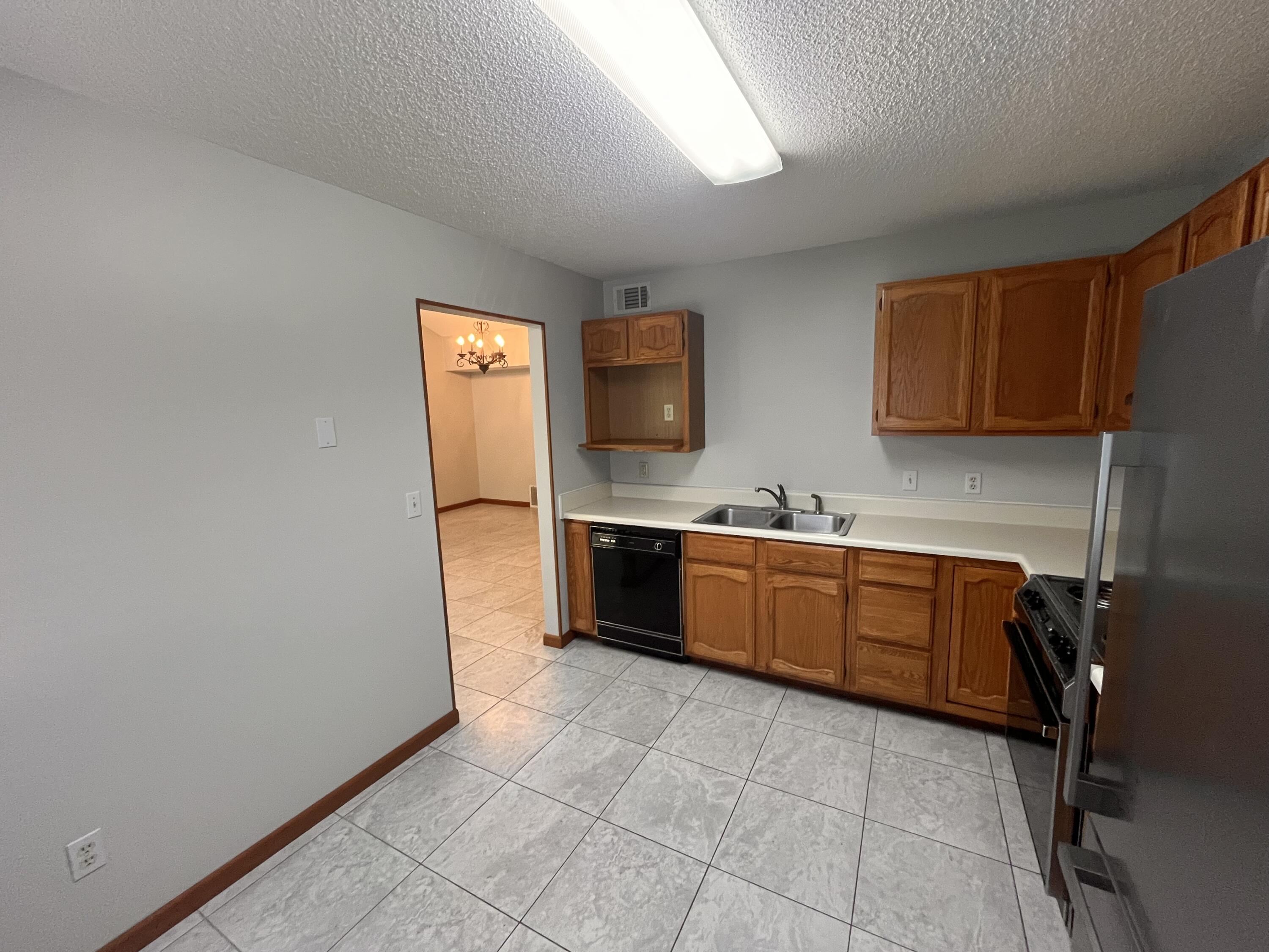 CEDAR RIDGE PH 8 - Residential Lease