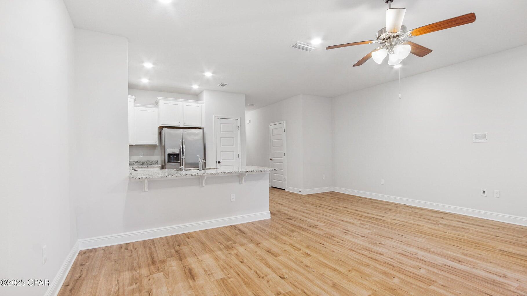 SANDHILL PINES - Residential Lease