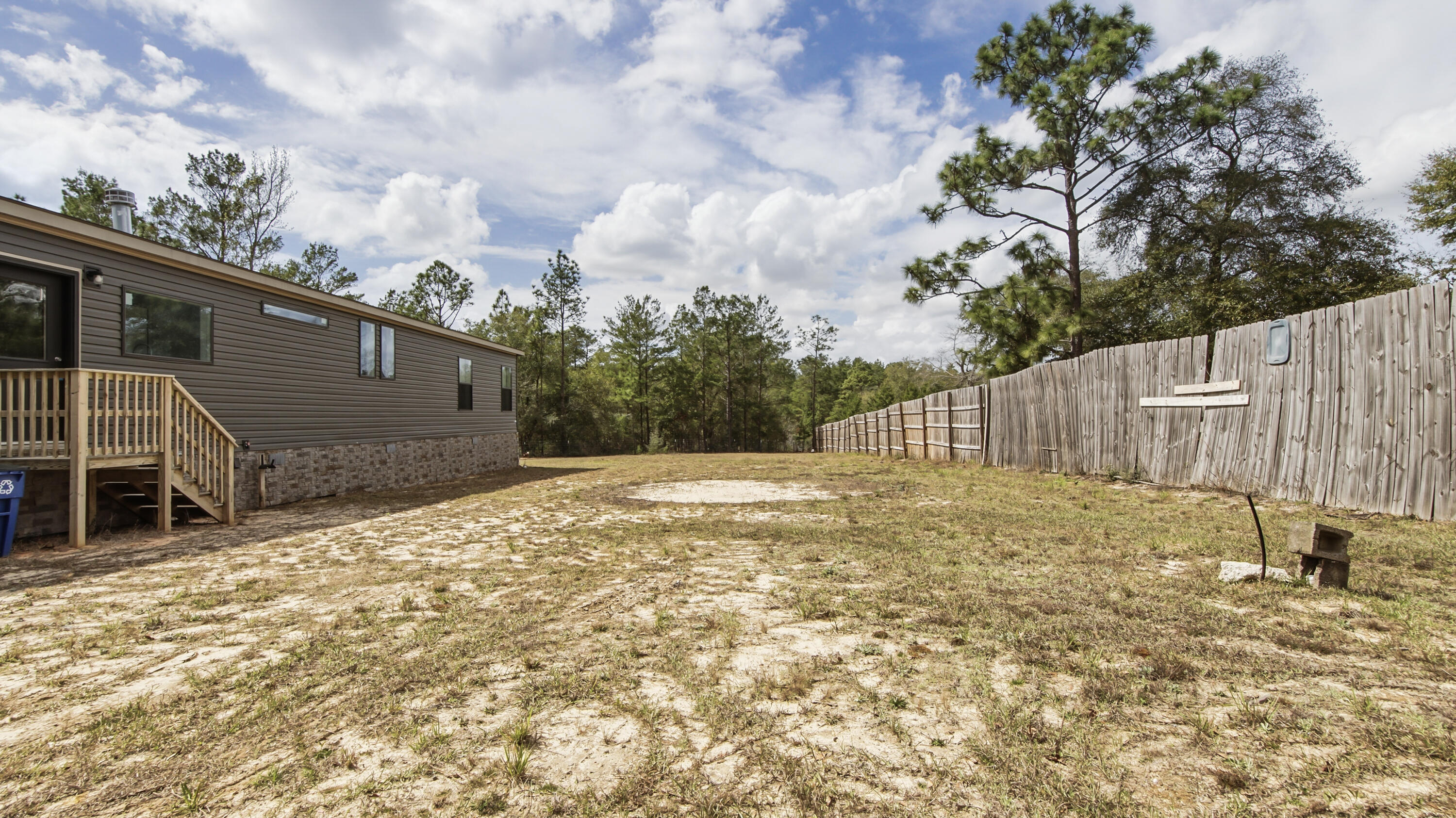 LOTS 7 & 8 BLK 60 OAKWOOD HILLS UNIT III PB 4-2 OR 2693-1075 OR 3030-214 OR 3224-2041 OR 3270-2485 - Residential