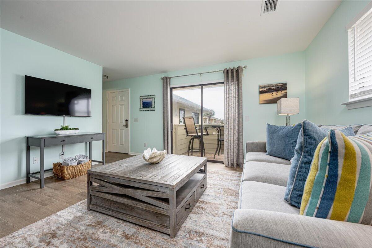 CROSS CREEK CLUB CONDO - Residential