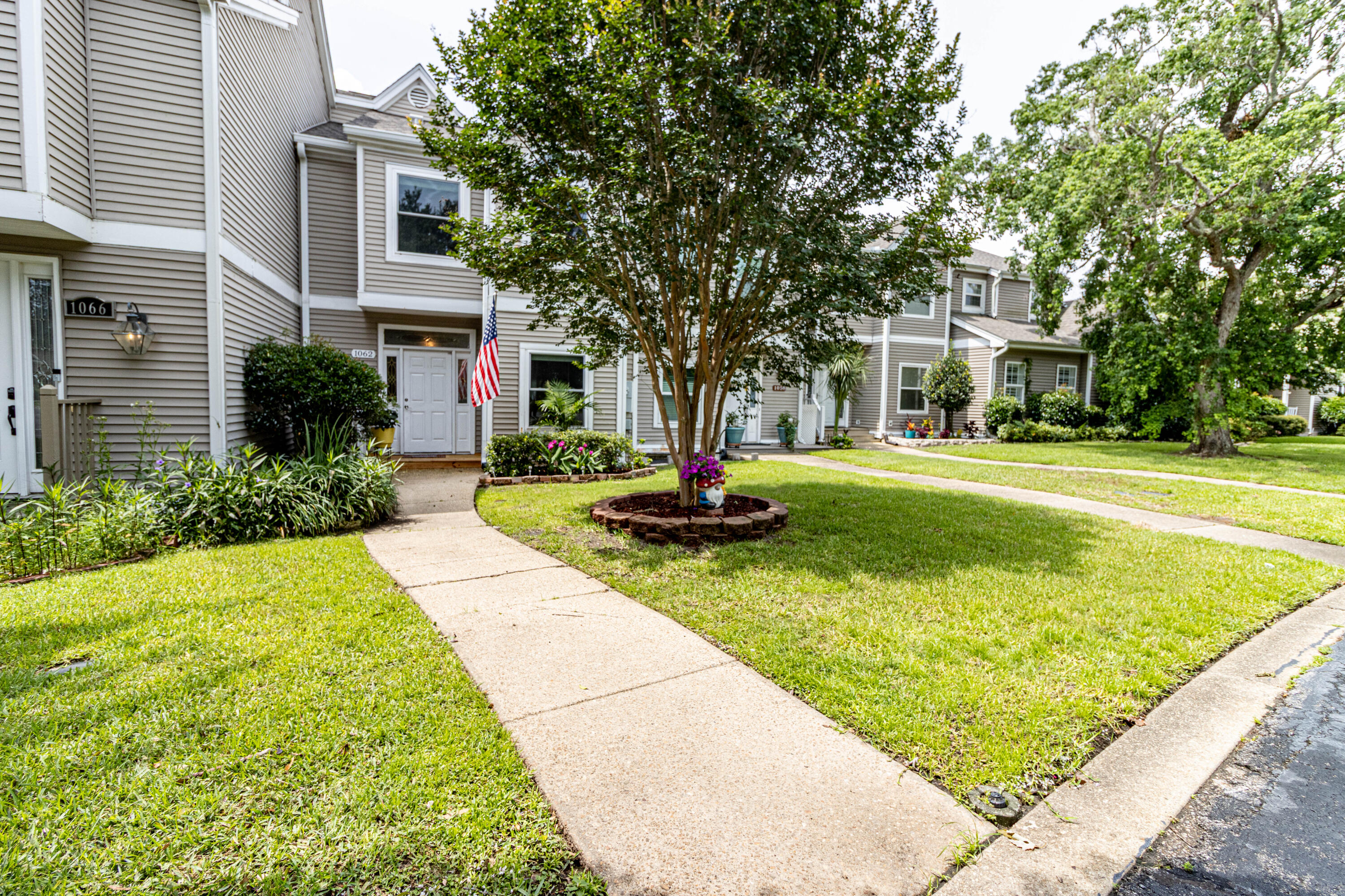 LIONSGATE - Residential