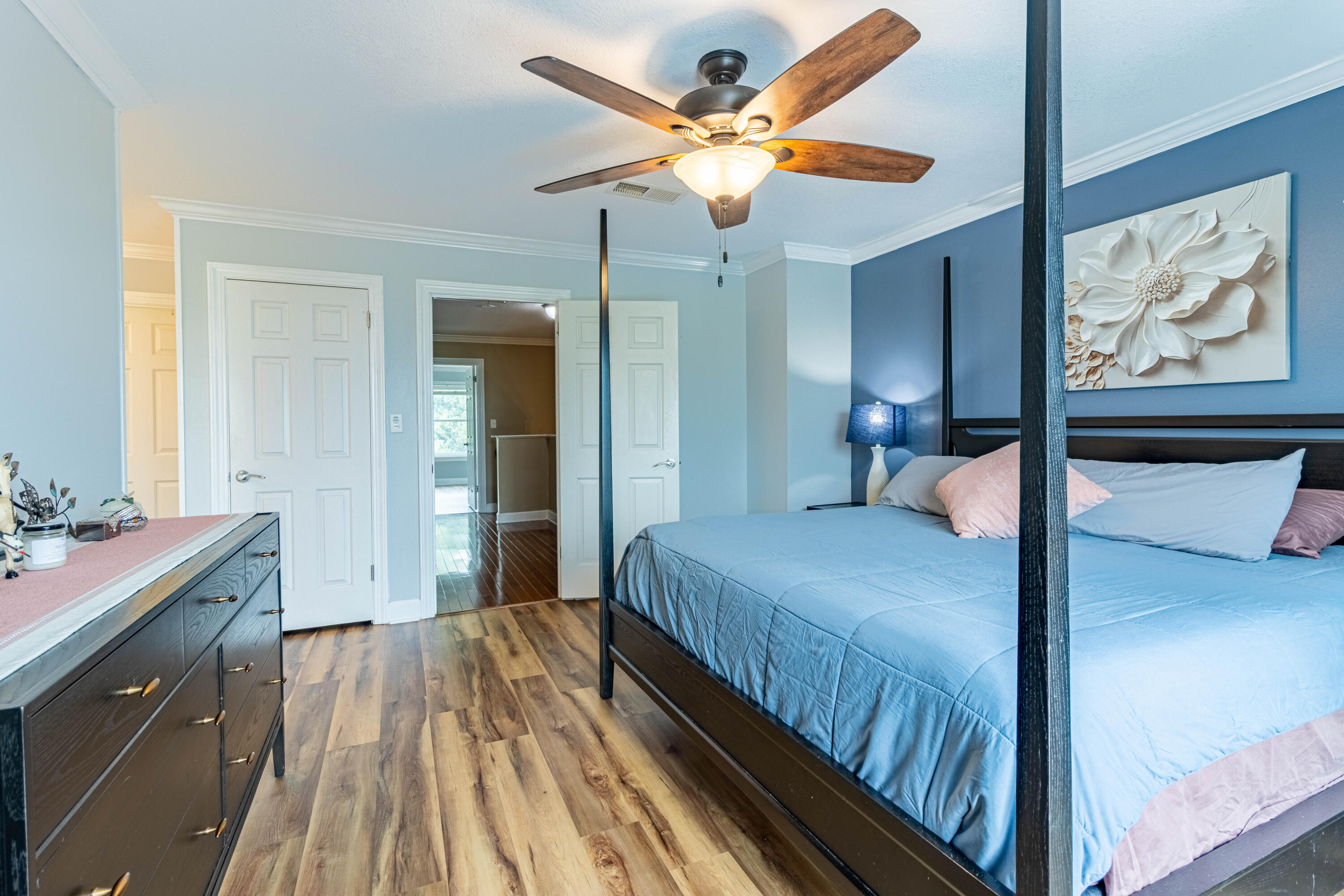 LIONSGATE - Residential