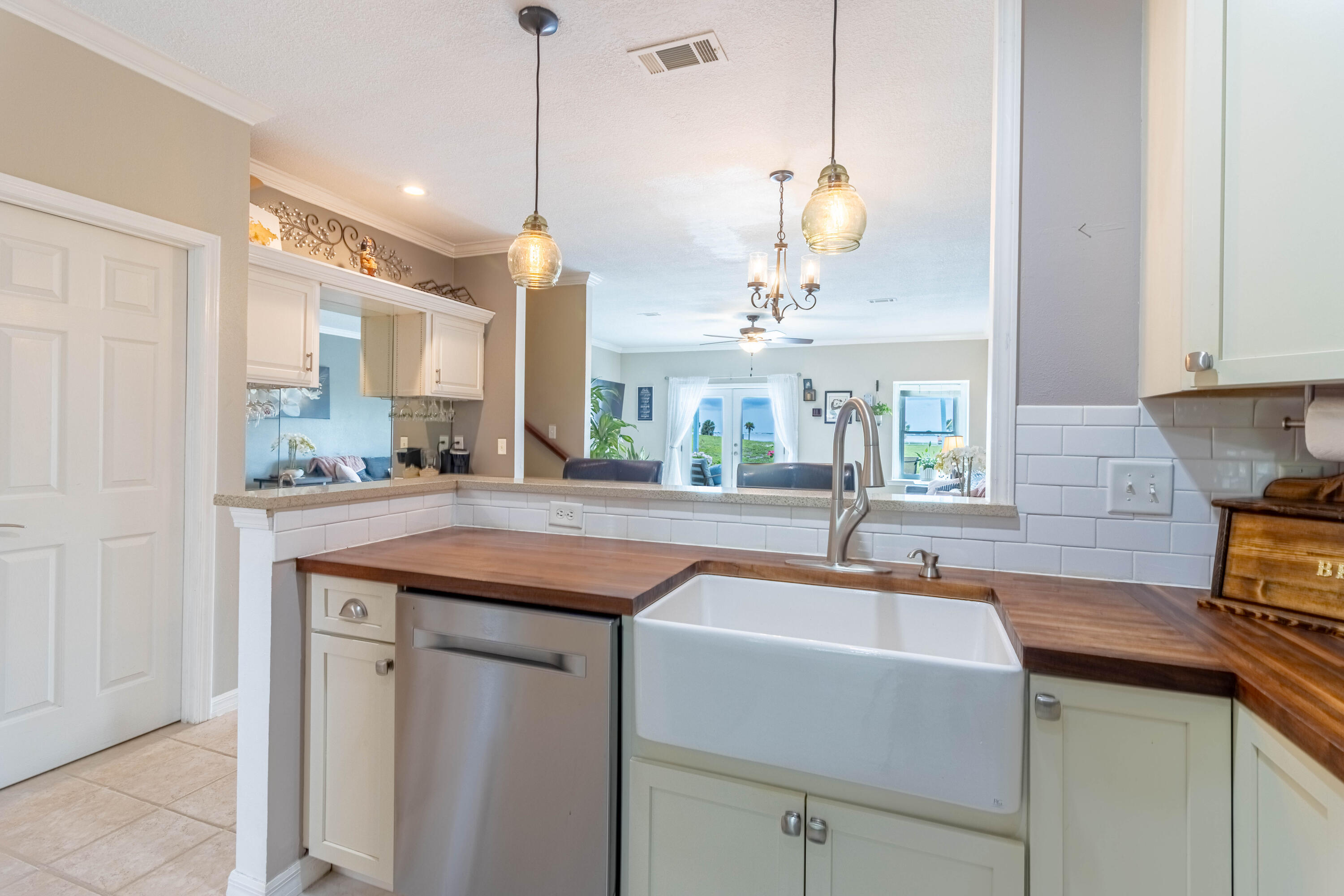 LIONSGATE - Residential