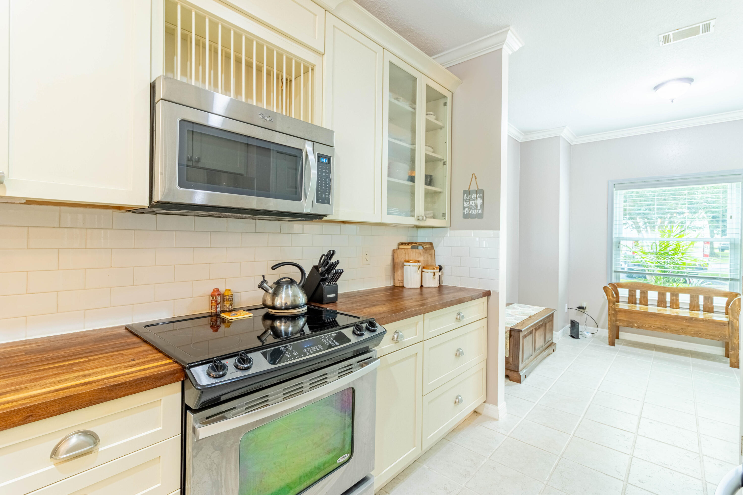 LIONSGATE - Residential