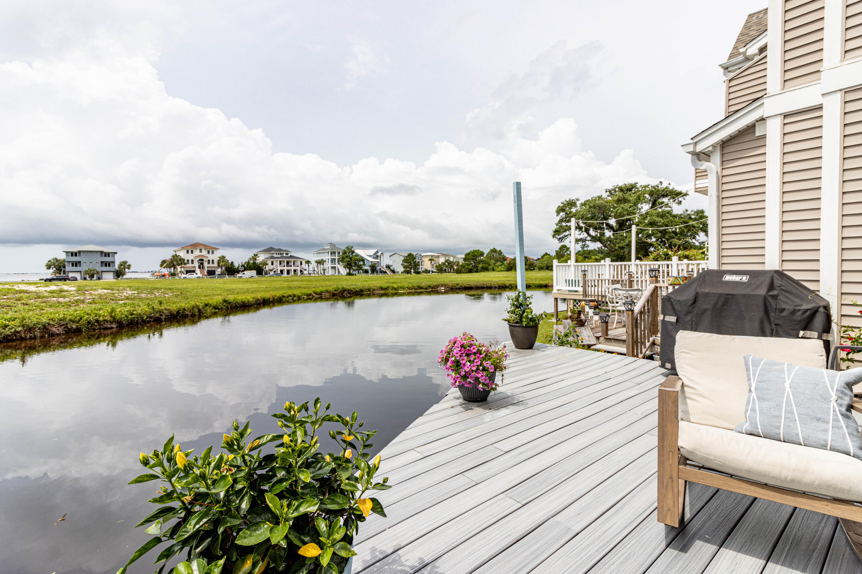 LIONSGATE - Residential