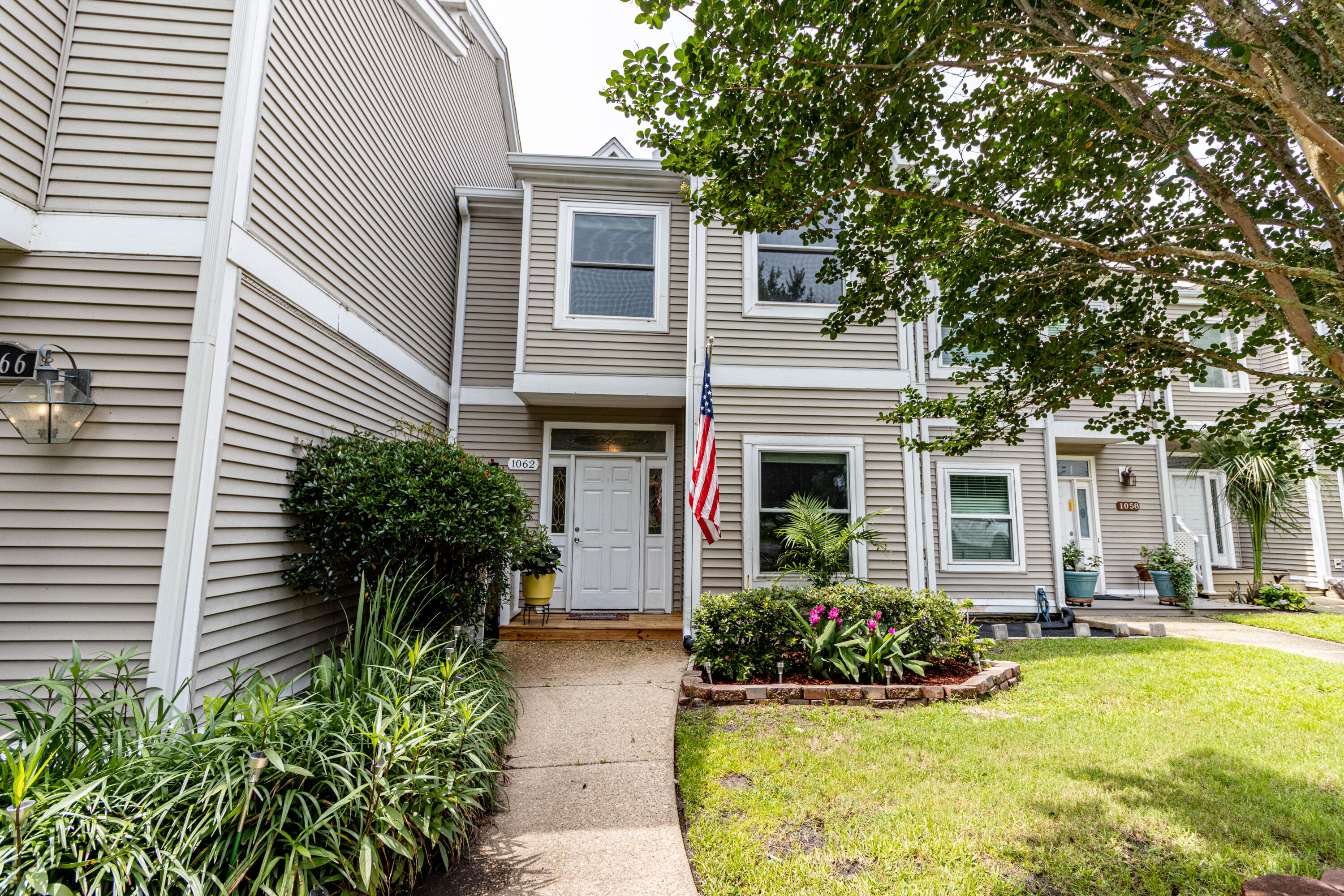 LIONSGATE - Residential