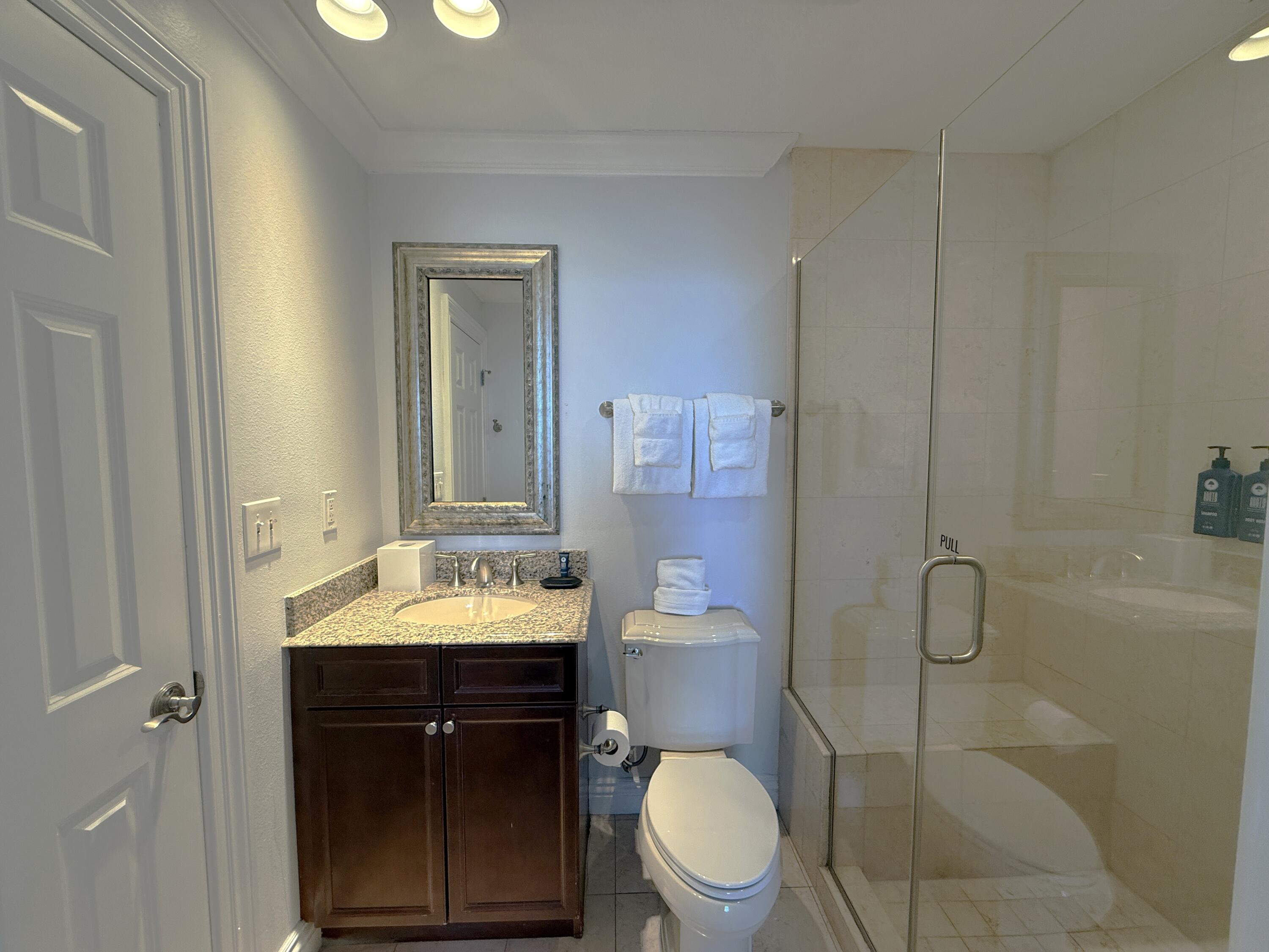 EMERALD GRANDE - Residential