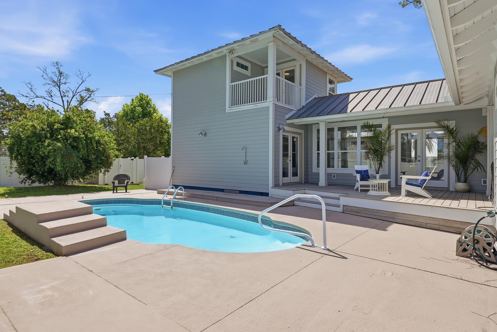 NO RECORDED SUBDIVISION - Residential
