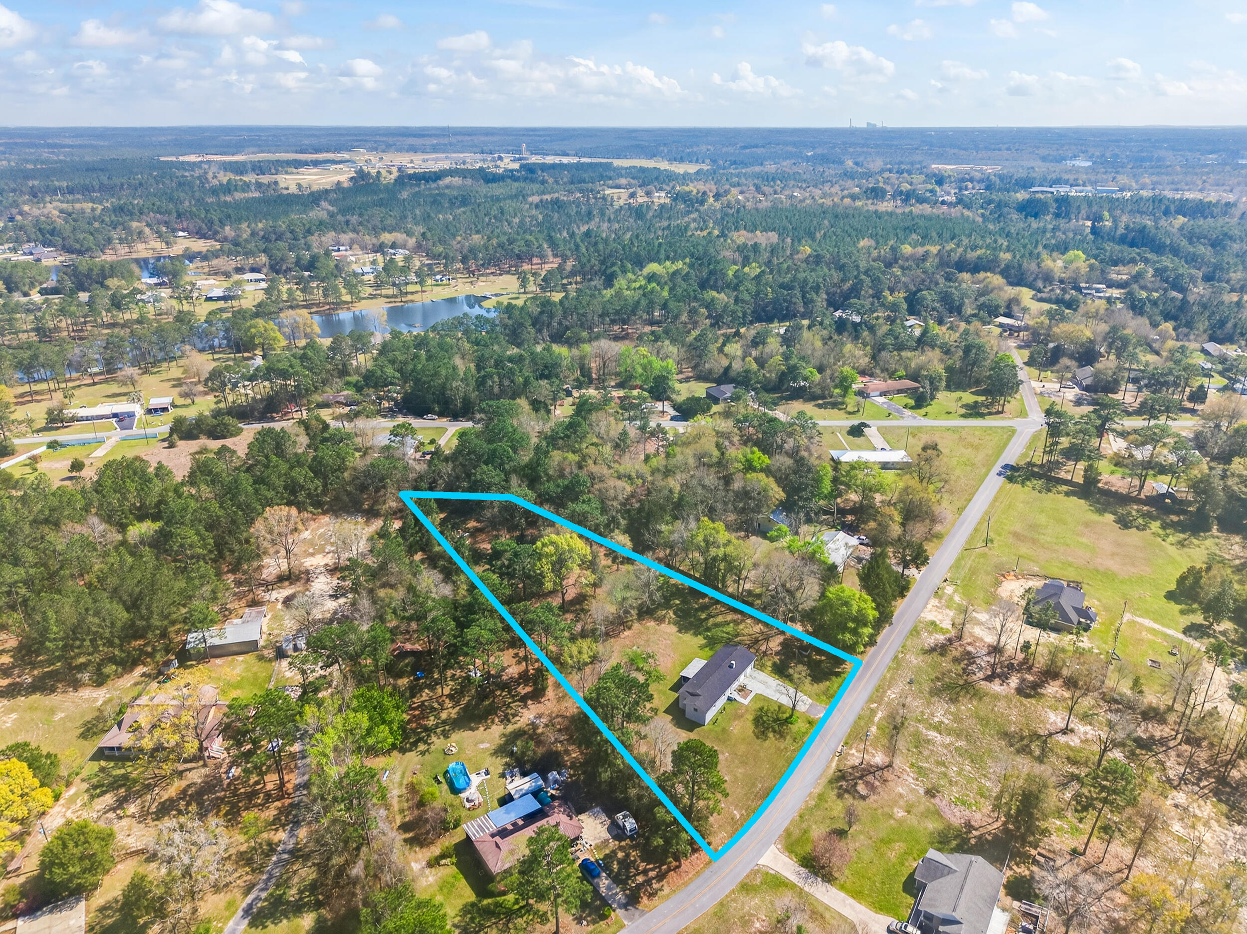 TEN LAKE ESTATES UNIT 1 - Residential