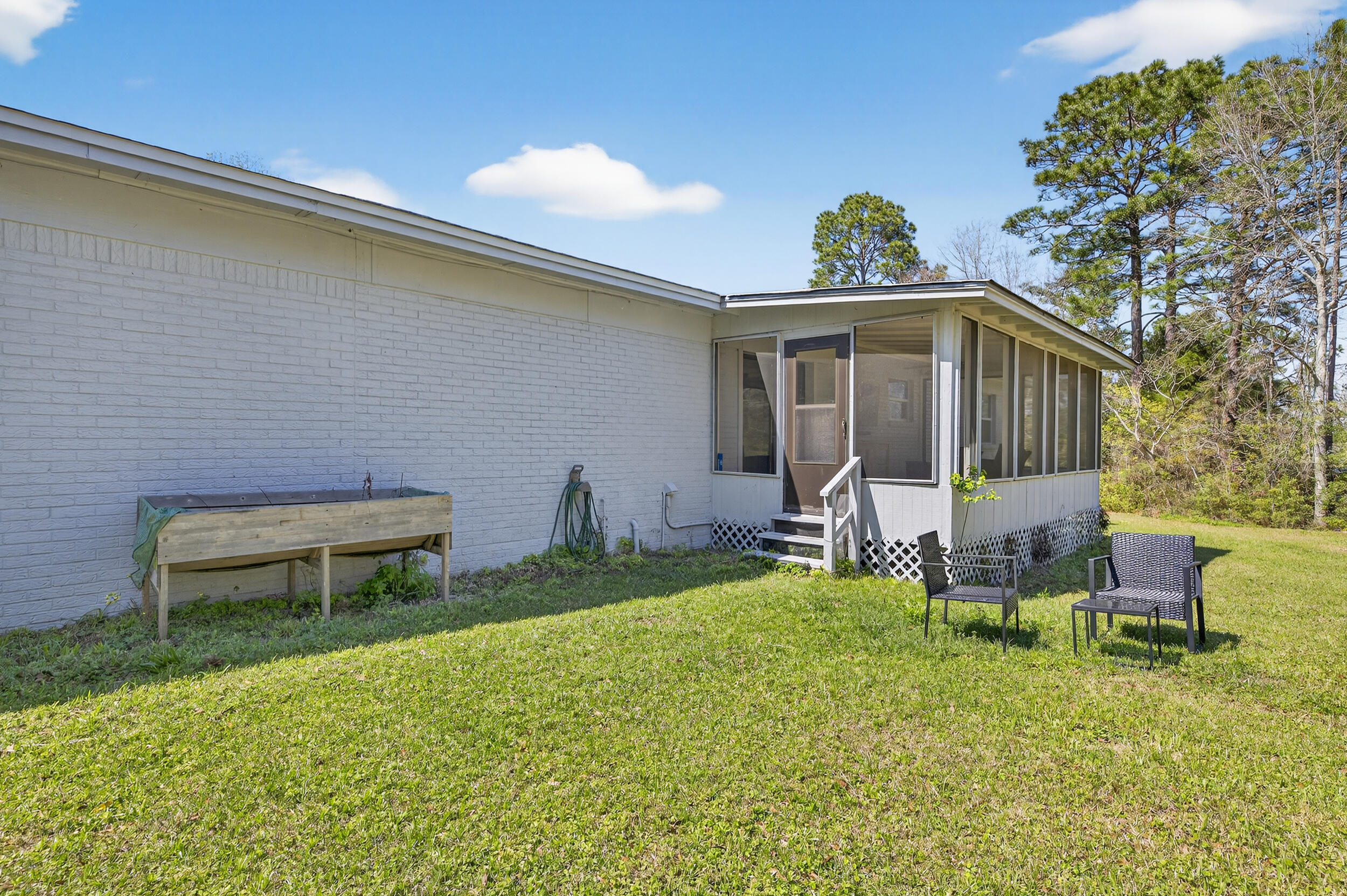 TEN LAKE ESTATES UNIT 1 - Residential