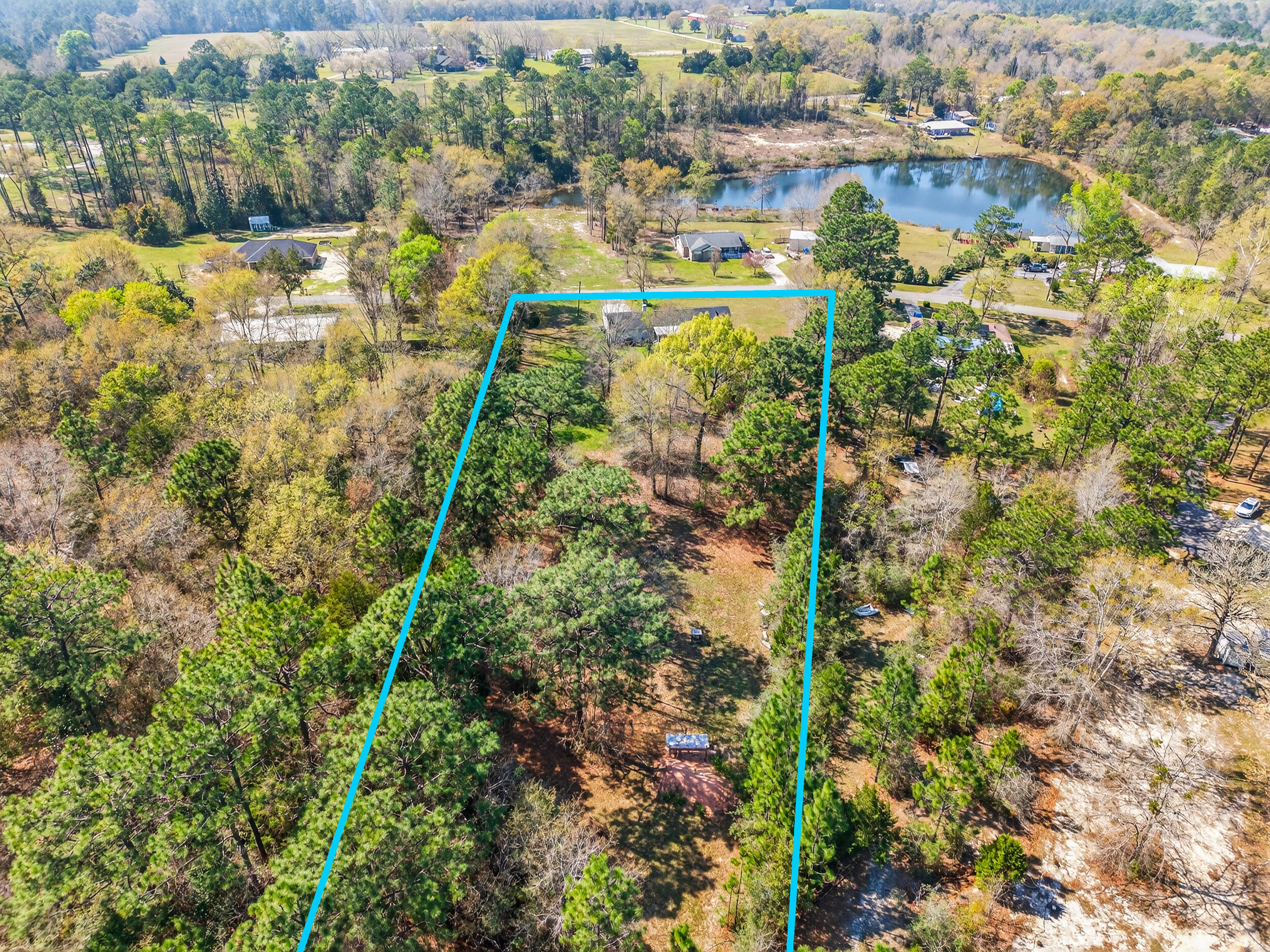 TEN LAKE ESTATES UNIT 1 - Residential