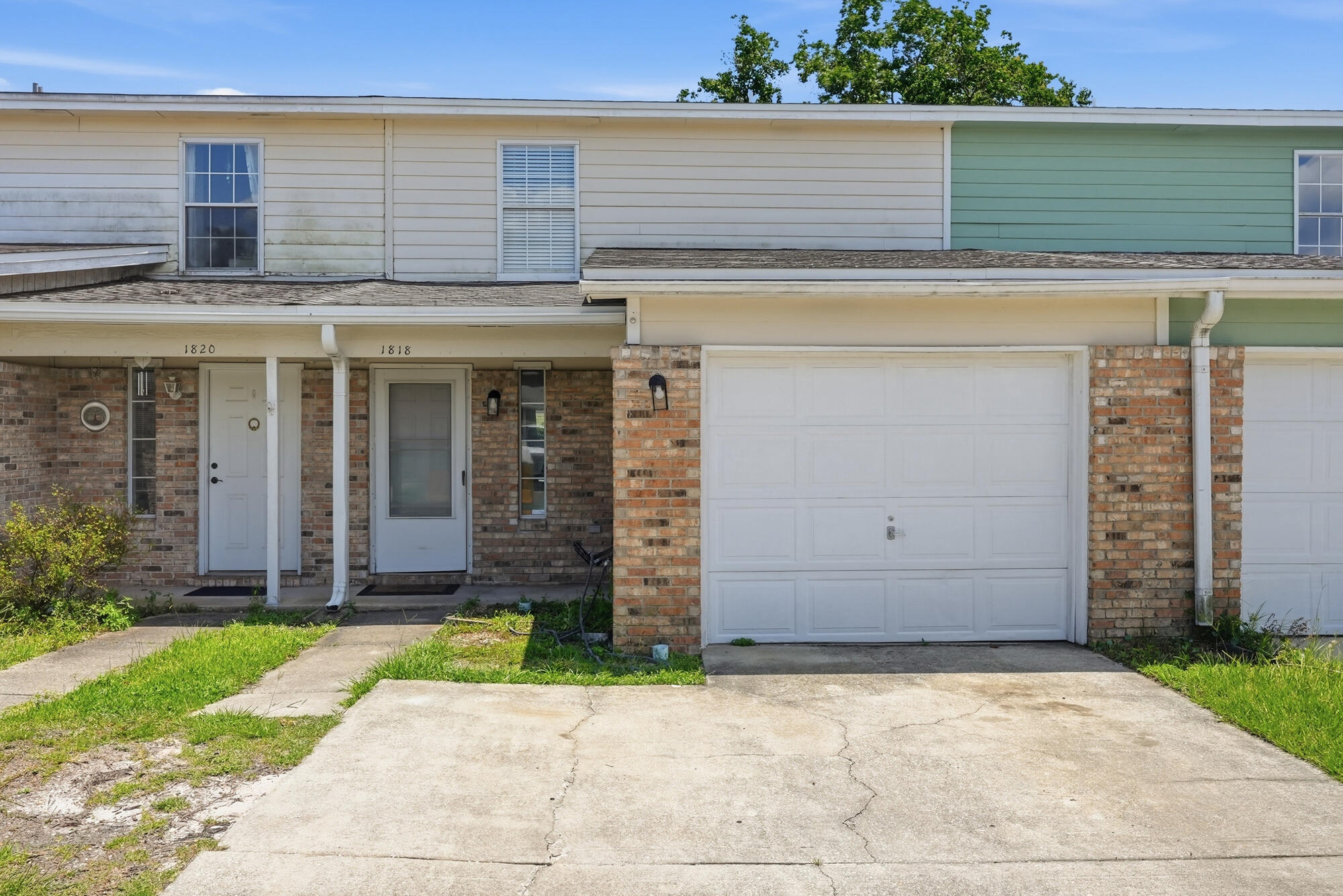 Completely refreshed and move-in ready! This beautifully updated 3-bedroom, 2.5-bath townhome offers approximately 1,450 square feet of comfortable living space in a convenient Fort Walton Beach location with no HOA.

Recent renovations completed in 2025 give this home a fresh, modern feel throughout, including new flooring, fresh interior paint, new interior doors, updated toilets, new ceiling fans, refaced kitchen cabinets, new kitchen countertops, and a new dishwasher. The spacious floor plan provides comfortable living and dining areas, while the updated kitchen offers plenty of cabinet and counter space for everyday living and entertaining.

Major system updates provide added peace of mind, including a roof replaced in 2021 and a water heater replaced in 2020. 

Conveniently located near Eglin Air Force Base, Hurlburt Field, shopping, dining, schools, and the beautiful Emerald Coast beaches, this property is ideal as a primary residence, long-term rental investment, or second home.

Don't miss this opportunity to own an updated, low-maintenance townhome in the heart of Fort Walton Beach. Schedule your showing today!