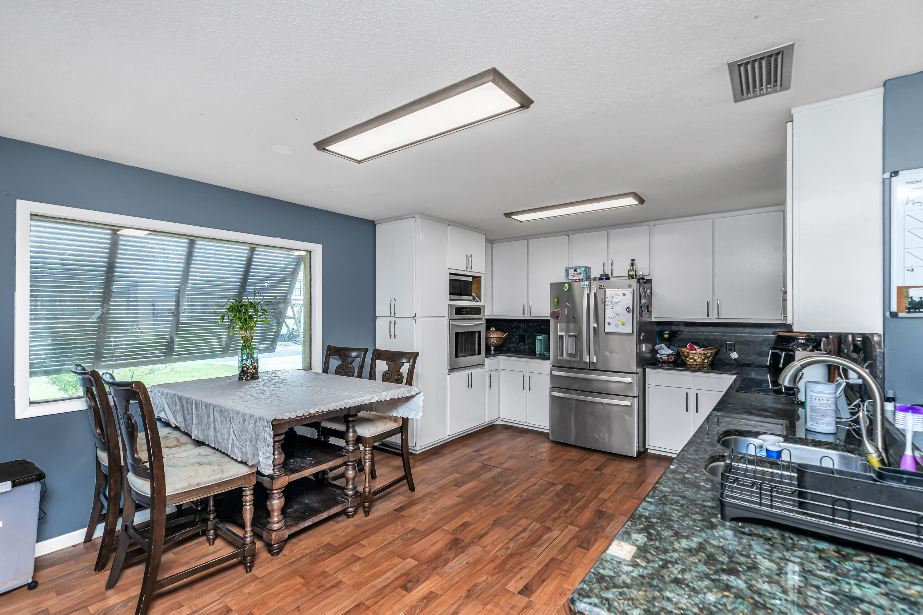 LAKE LORRAINE ESTATES - Residential
