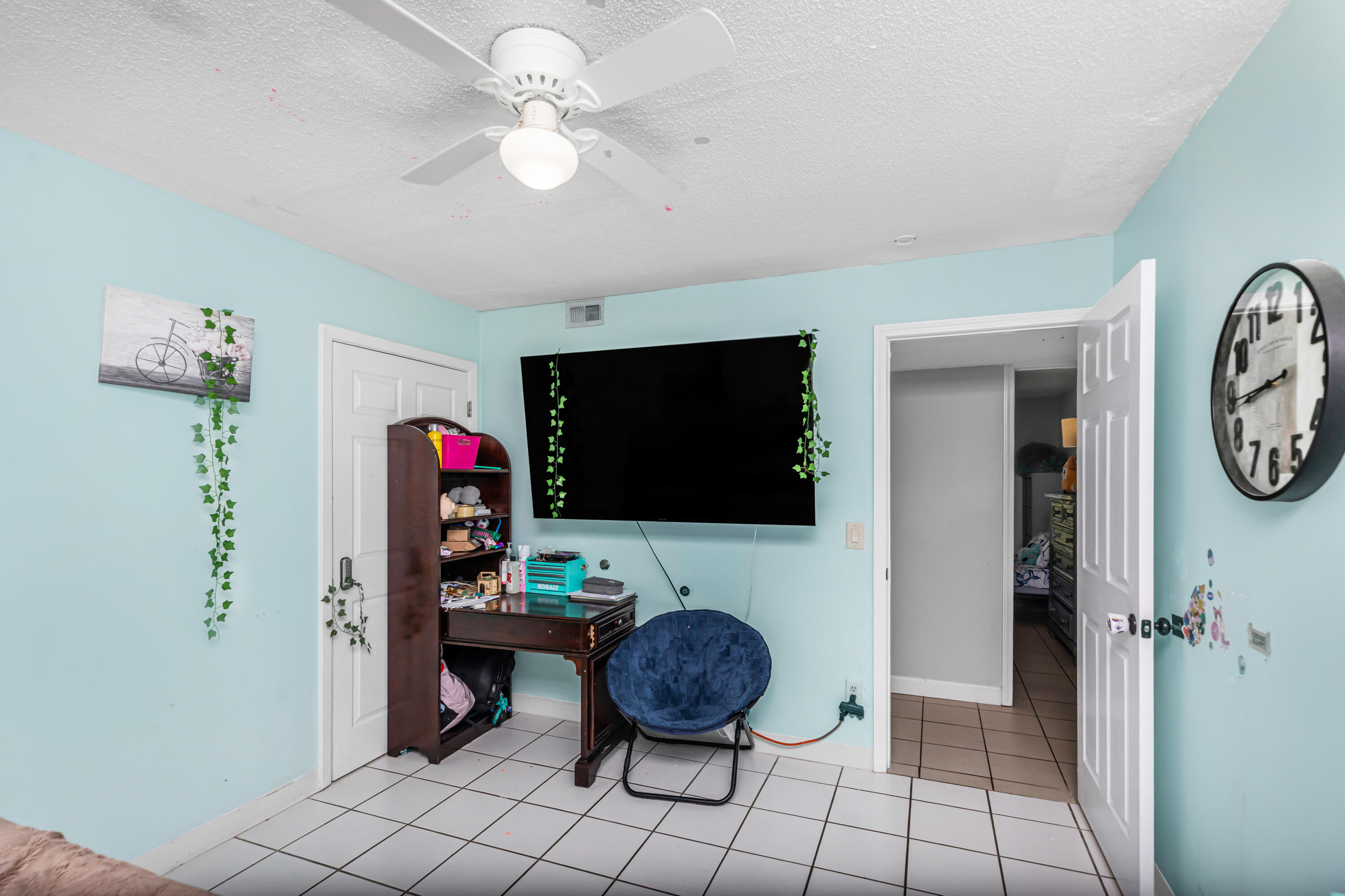 LAKE LORRAINE ESTATES - Residential