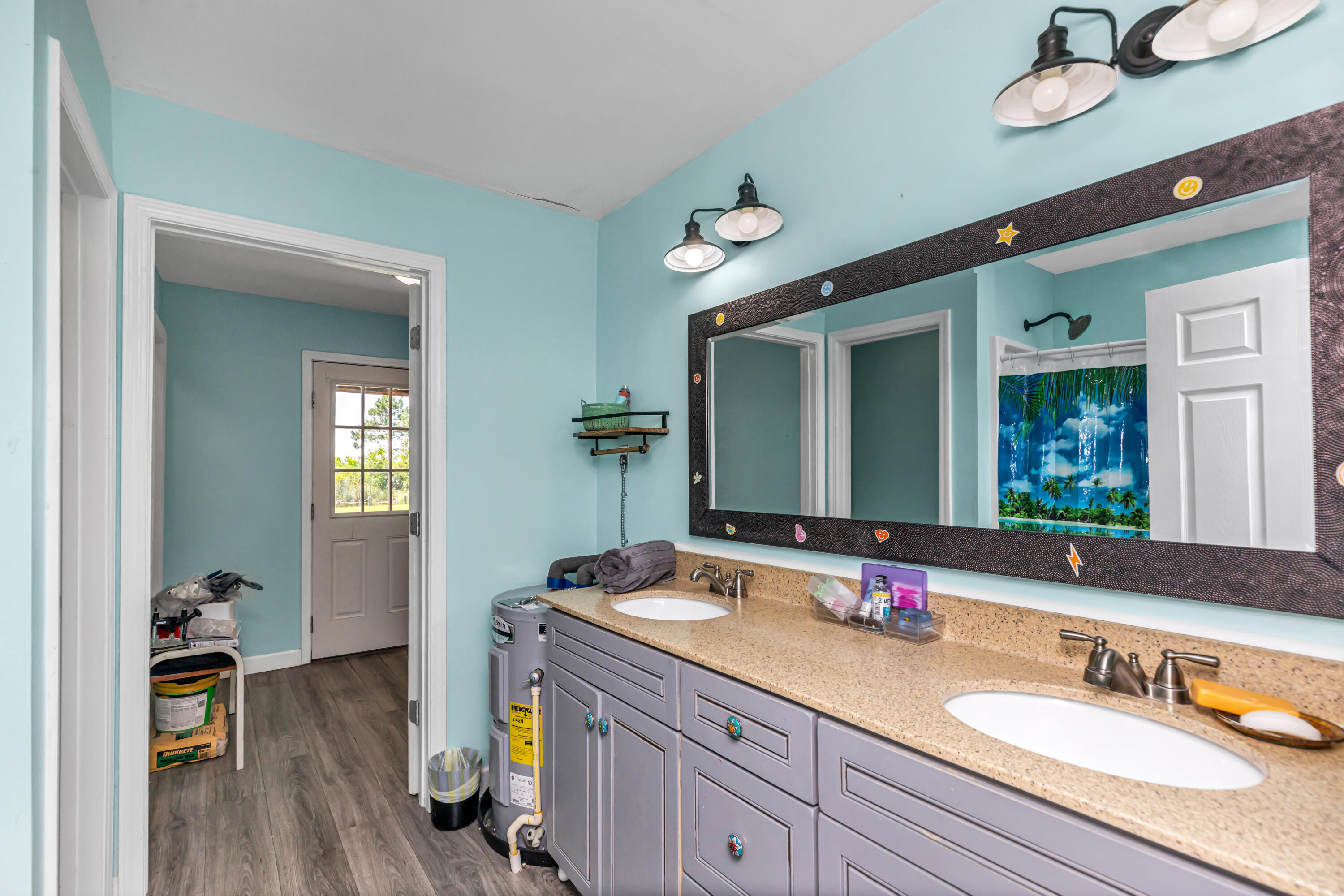 LAKE LORRAINE ESTATES - Residential
