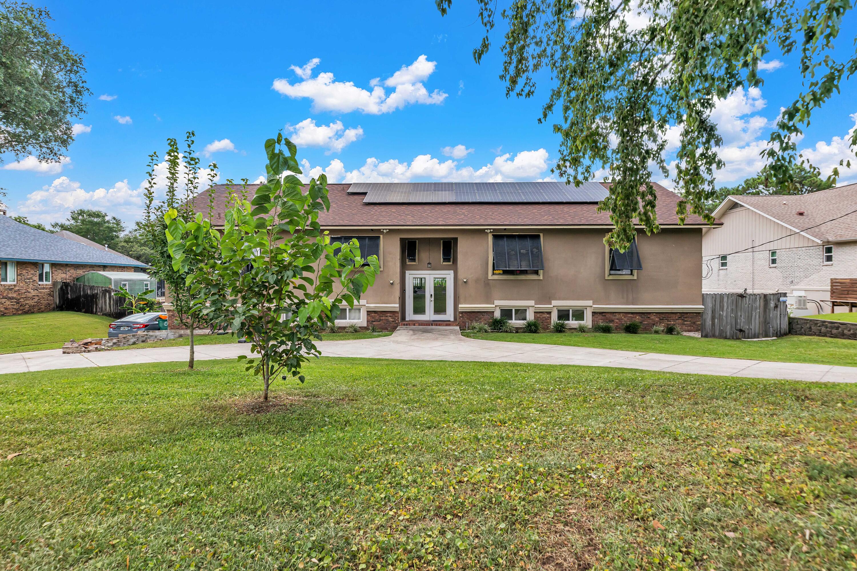 LAKE LORRAINE ESTATES - Residential