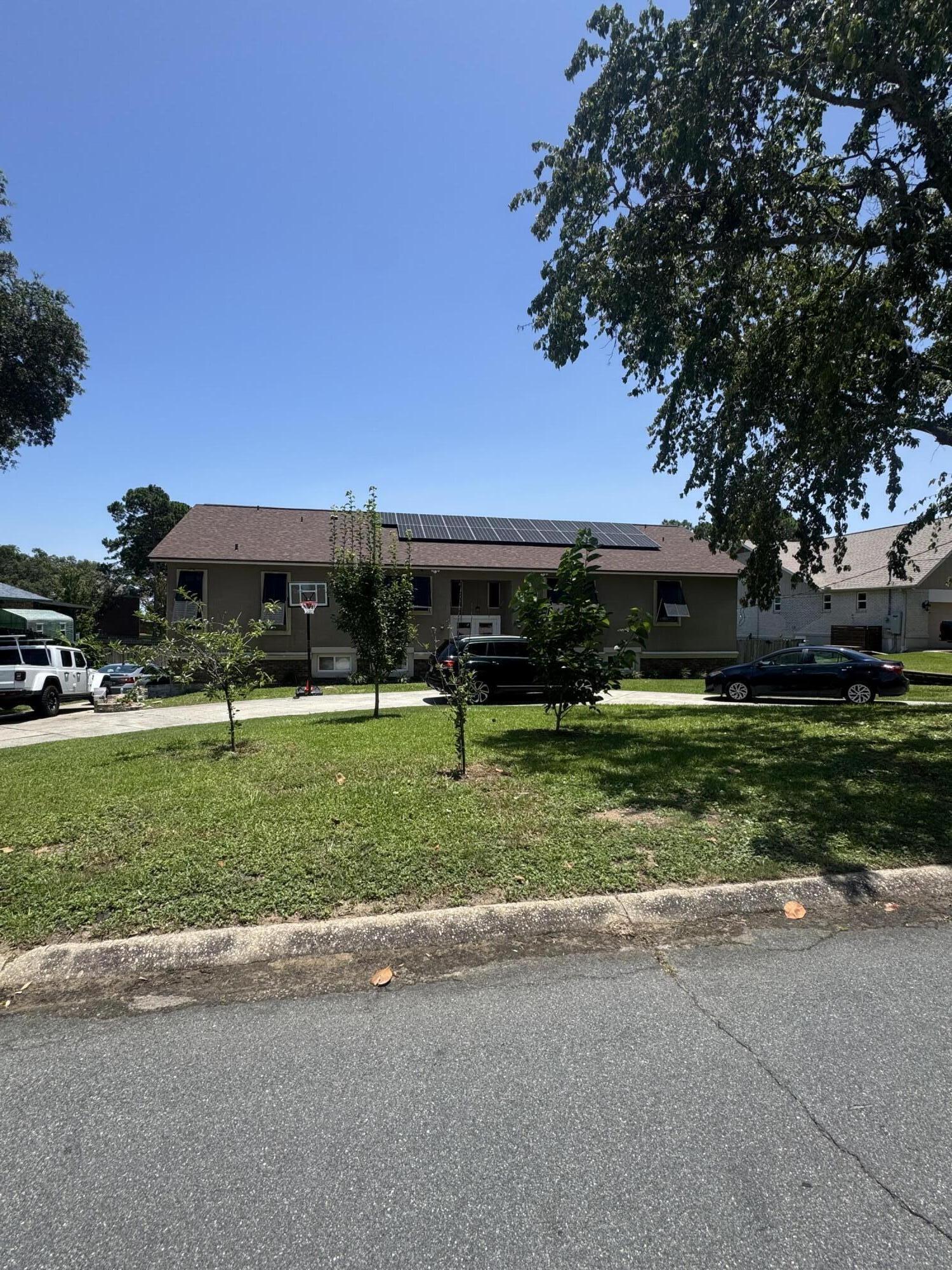 LAKE LORRAINE ESTATES - Residential