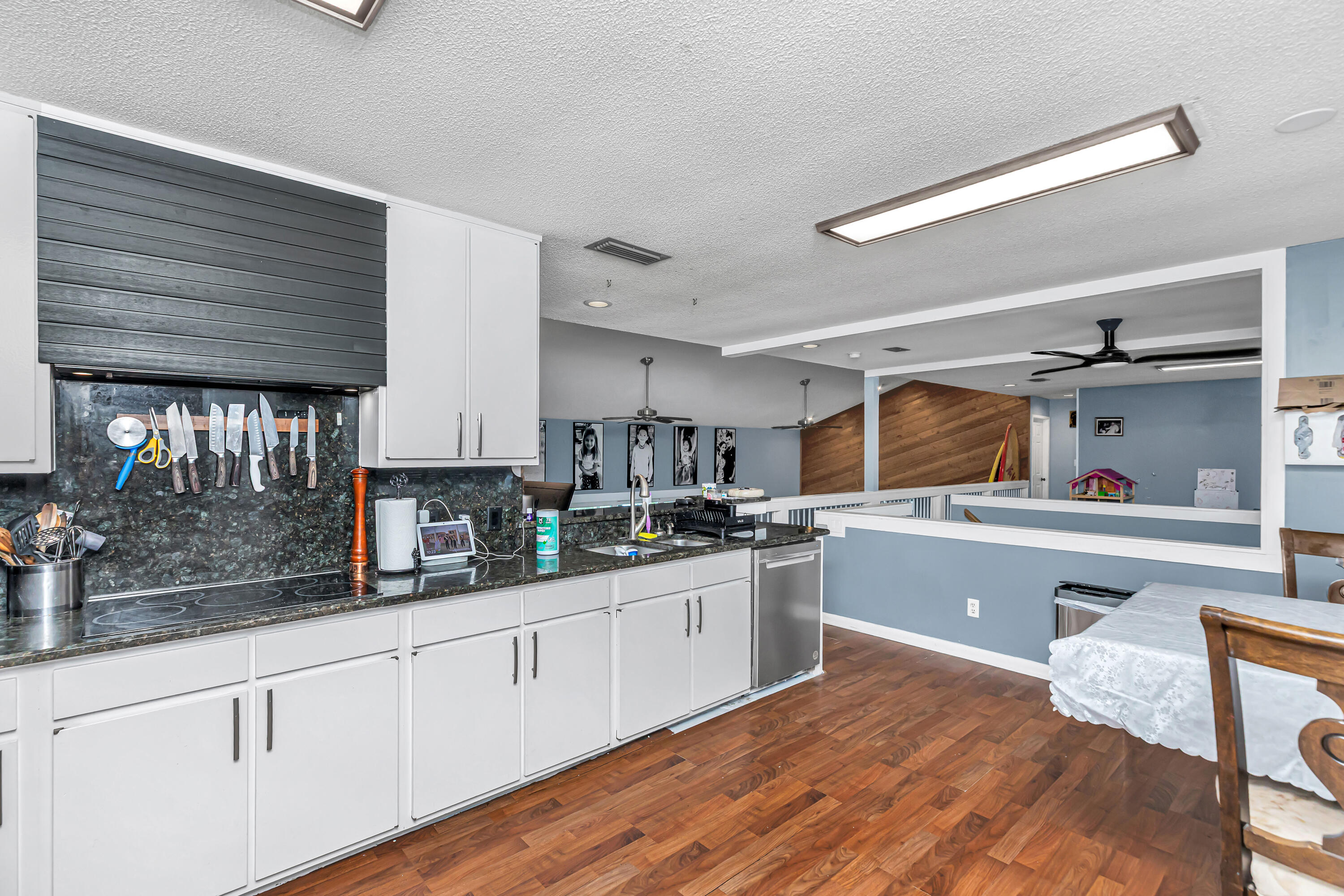 LAKE LORRAINE ESTATES - Residential