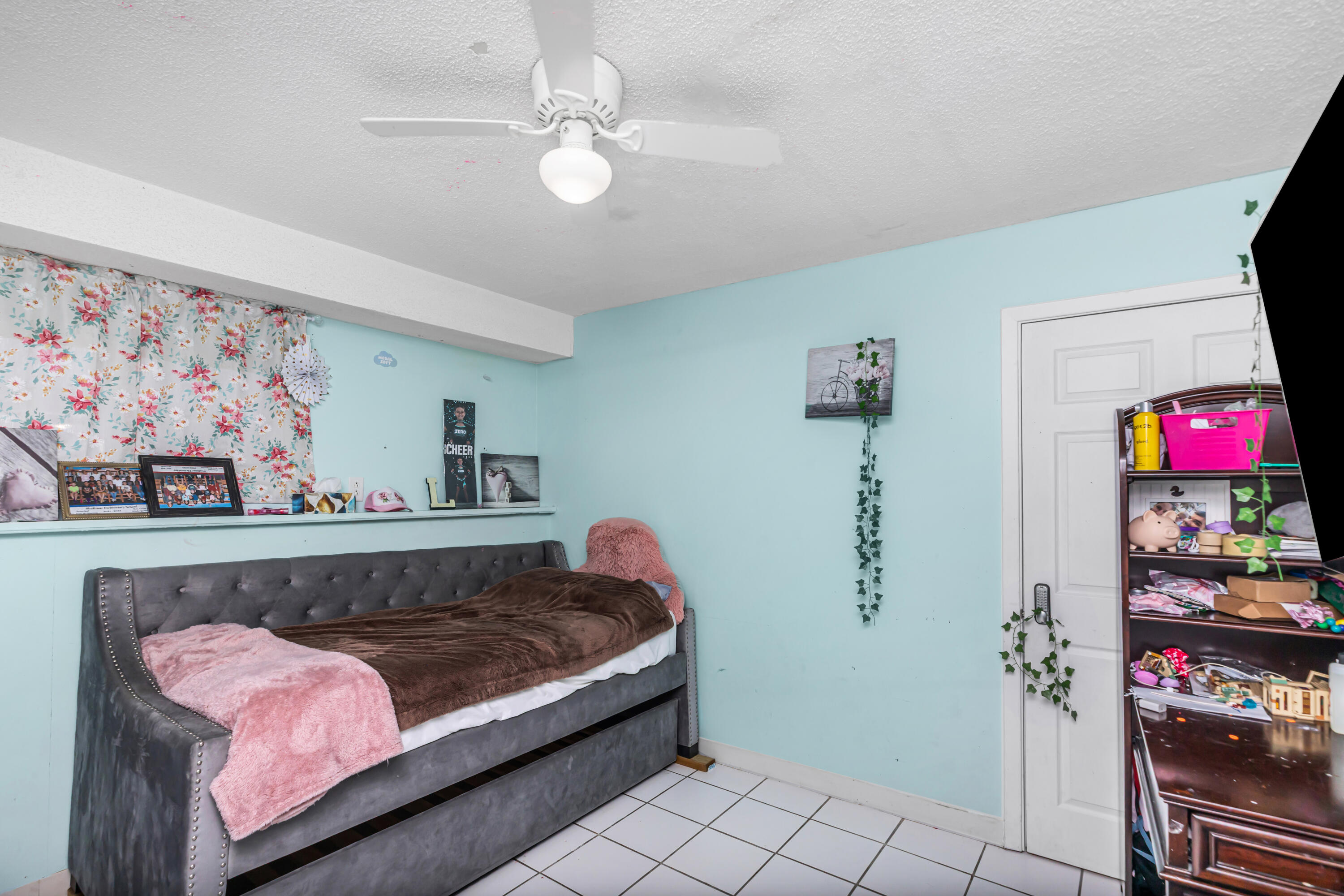 LAKE LORRAINE ESTATES - Residential
