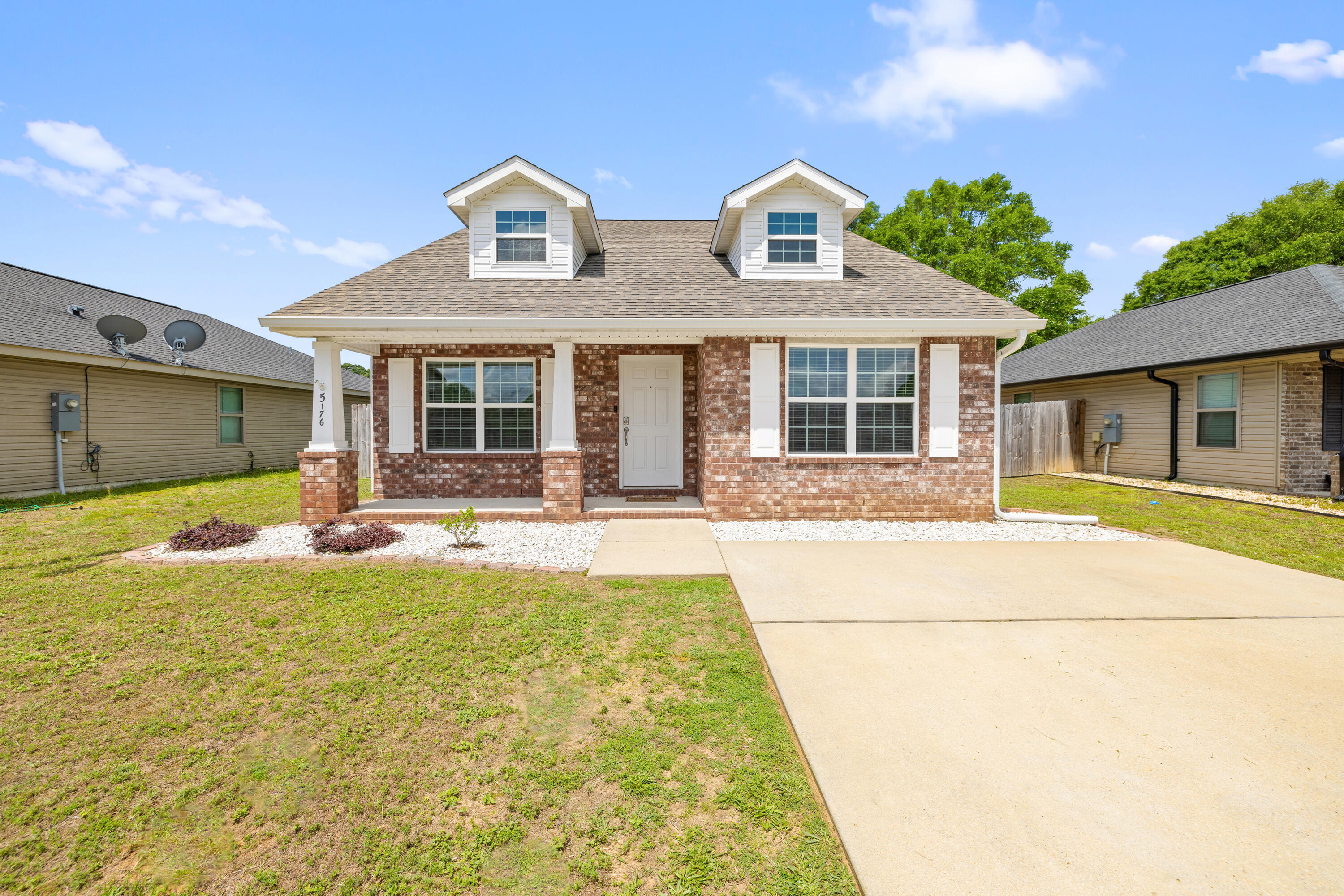 Built in 2018 and full of charm, this cottage-style home checks every box -- thoughtful layout, natural light, and room to actually live.
The open-concept main floor feels bright and spacious, with soaring ceilings and large windows that keep things airy. The kitchen, dining, and living areas flow together naturally -- great for hosting or just everyday life. Two guest bedrooms and a full bath round out the downstairs.
Head upstairs to your private retreat -- a generous master suite with a walk-in closet and enough flex space for a home office or reading nook. Over 1,600 square feet of smart, functional design in a 3-bed, 2-bath package that just works.