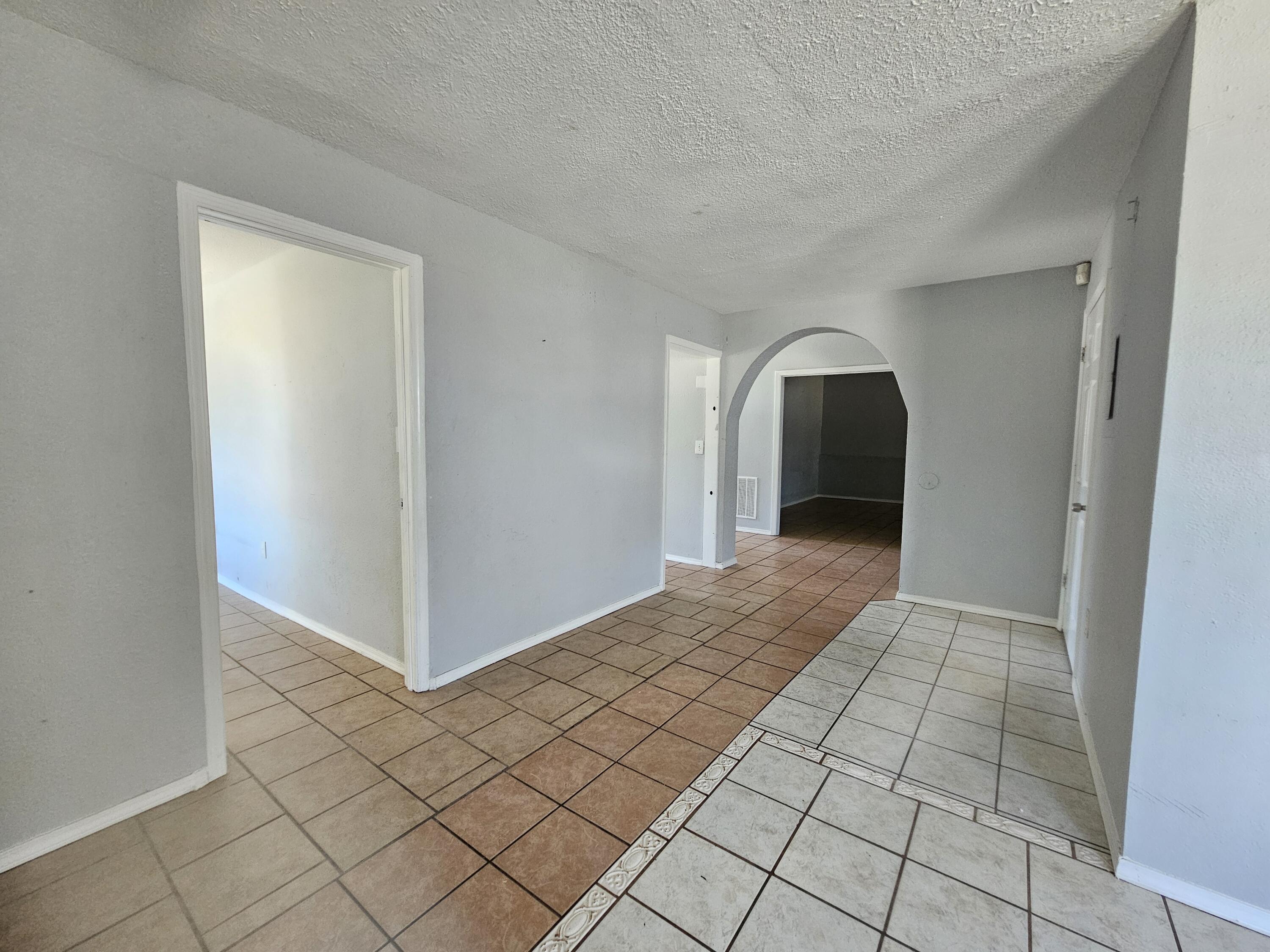 BAYWOOD SHORE ESTATES UNIT 2 - Residential