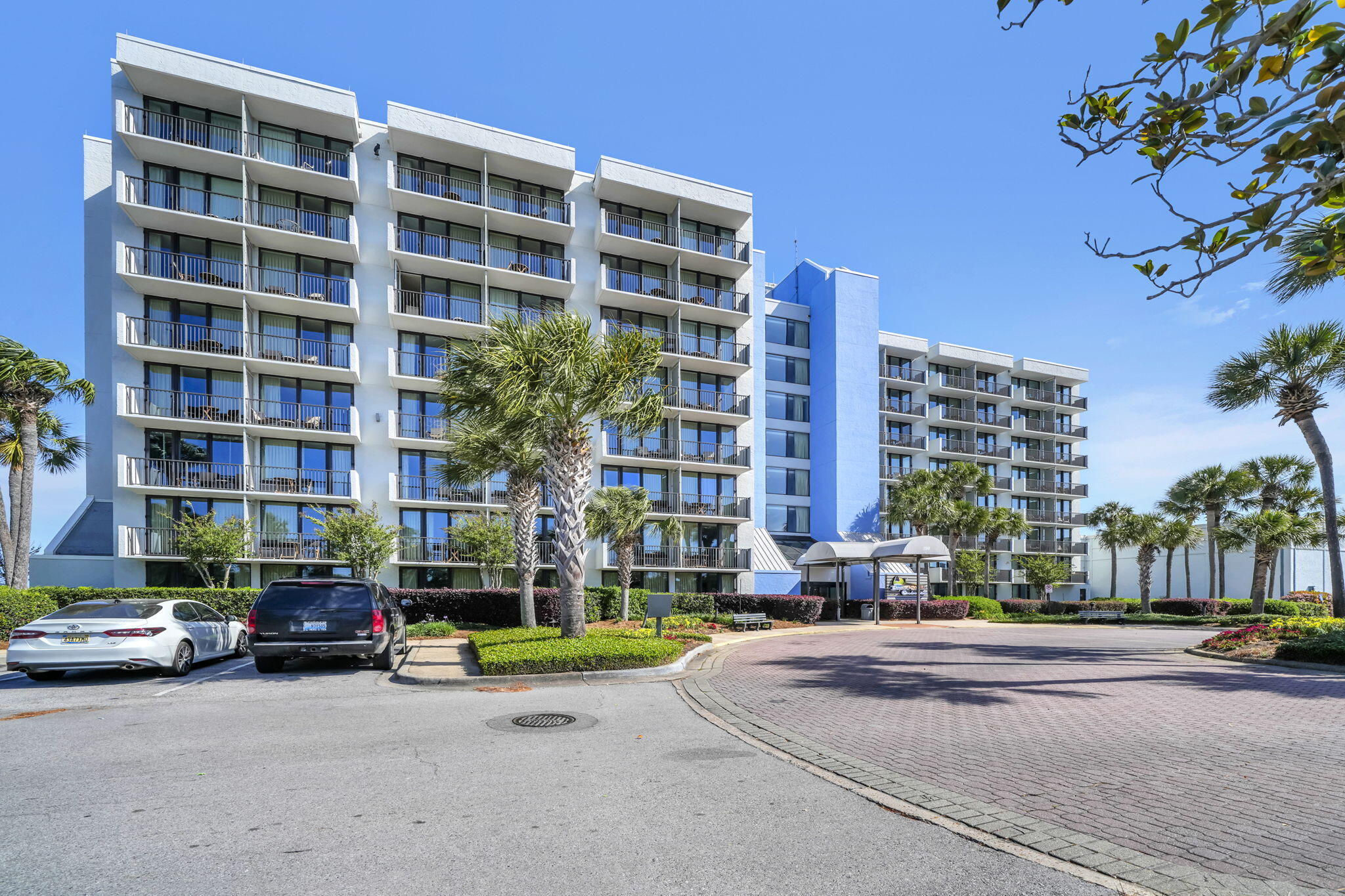 EFFORTLESS SANDESTIN GETAWAY | GROUND-FLOOR WALKOUT STUDIO WITH BAY VIEWS & STRONG RENTAL POTENTIAL | Positioned on the first floor of Bayside at Sandestin, this bayfront studio delivers the kind of convenience today's buyers are looking for--easy access, low maintenance, and immediate connection to the resort lifestyle. No elevators, no long hallways--just step out your door and into it. One of the standout features is the private patio with direct walkout to an extended community patio overlooking the bay. Whether you're enjoying your morning coffee, unwinding after the beach, or casually connecting with others, this setup offers a rare blend of privacy and social atmosphere. Privacy blinds allow you to control visibility while still taking in the view. Inside, the unit is thoughtfully arranged for comfort and functionality, featuring a king-size bed, seating area, and bistro table. The kitchenette includes a mini fridge, microwave, and coffee station--perfect for short stays and easy turnover. The bathroom has been updated, giving the space a clean, refreshed feel.

For those considering investment, the unit has generates an average of approximately $20,000 per year in gross rental income, offering a solid, low-maintenance entry point into the Sandestin market. All utilities are paid through the quarterly Association fee, leaving just contents insurance for you to manage, simplifying ownership and making this an easy "lock-and-leave" rental or second home with predictable expenses.

Located within the gated Sandestin Golf and Beach Resort, Bayside owners enjoy access to a bayfront pool, fitness center, marina, tennis courts, and an on-site tram system providing convenient transportation to the beach, The Village of Baytowne Wharf, and other resort amenities. Spanning over 2,400 acres from the Gulf to the Choctawhatchee Bay, the resort is connected by miles of walking, biking, and golf cart paths.

Whether you're looking for a lock-and-leave second home, a weekend escape, or a rental-friendly investment, this ground-floor walkout studio offers a smart combination of simplicity, lifestyle, and income potential in one of the Emerald Coast's most sought-after resort communities.