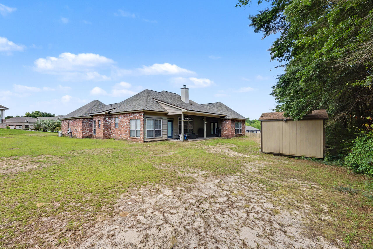 LAKERIDGE EST - Residential