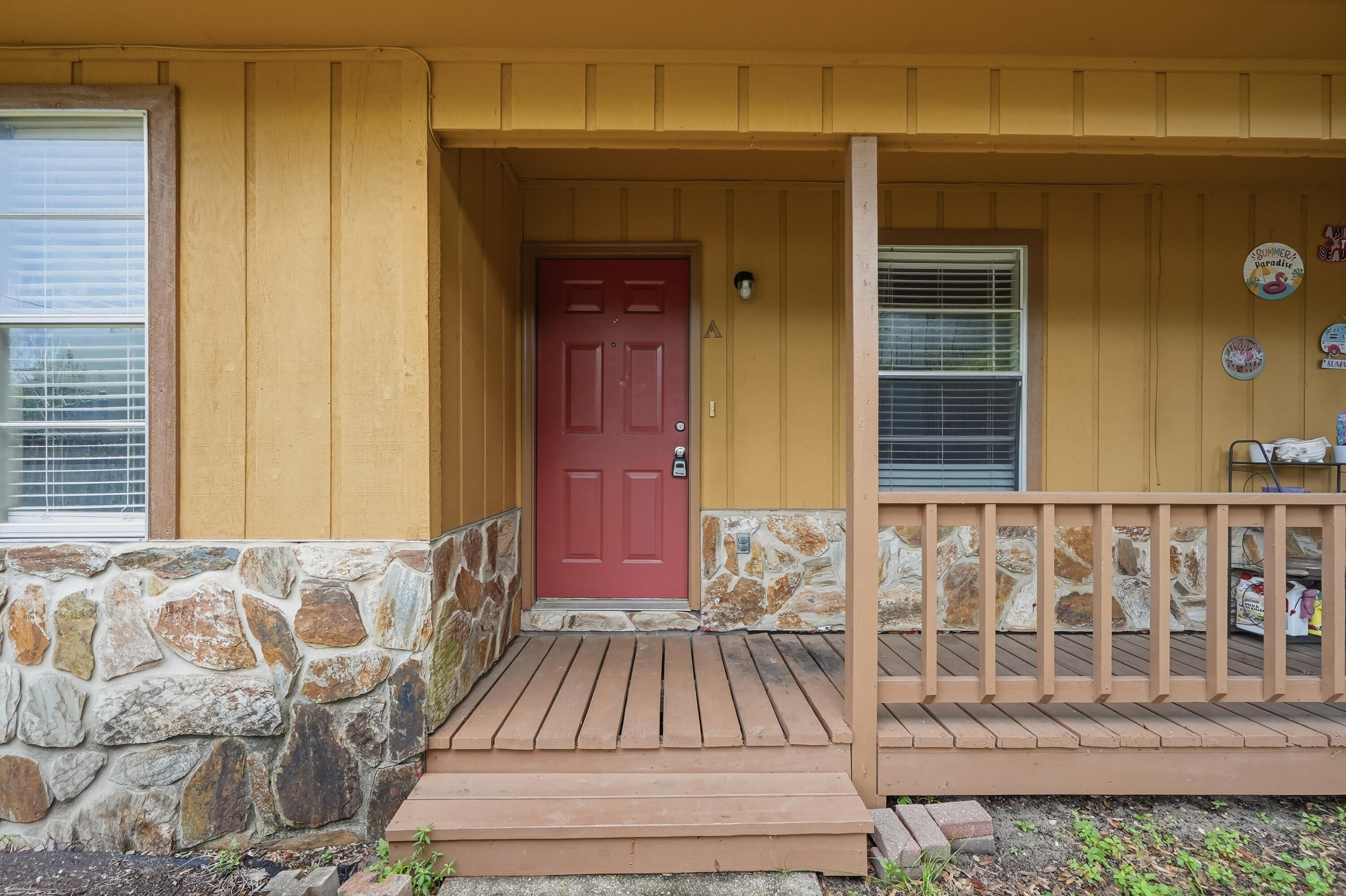 ROSEMONT - Residential Lease