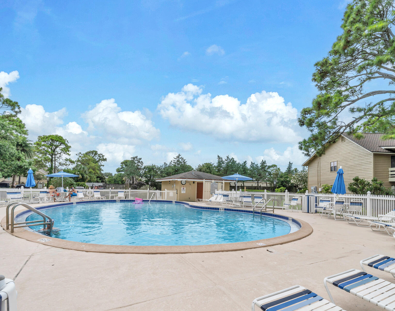 SEASCAPE CONDO TENNIS VILLAGE - Residential