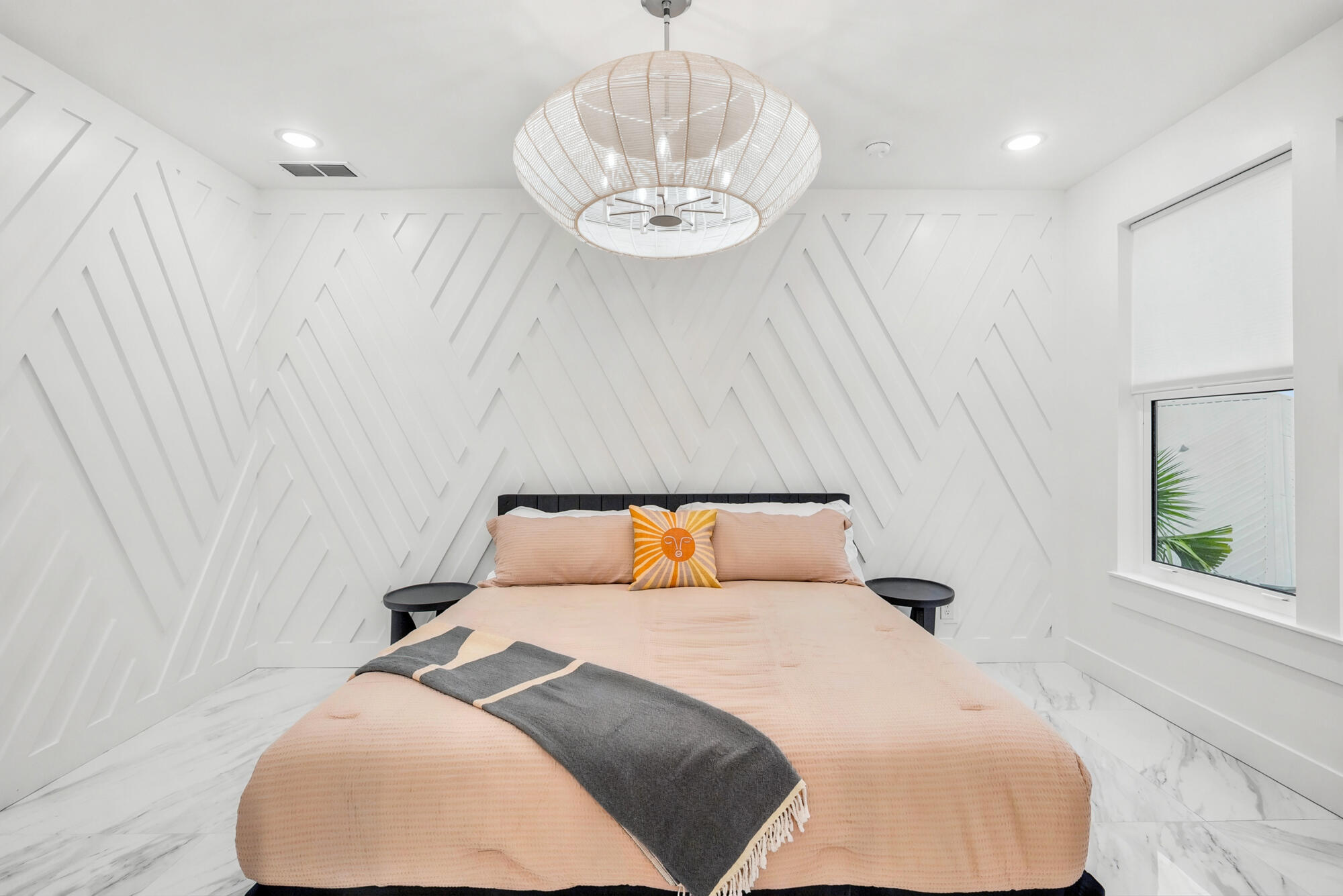 LAGUNA BEACH - Residential