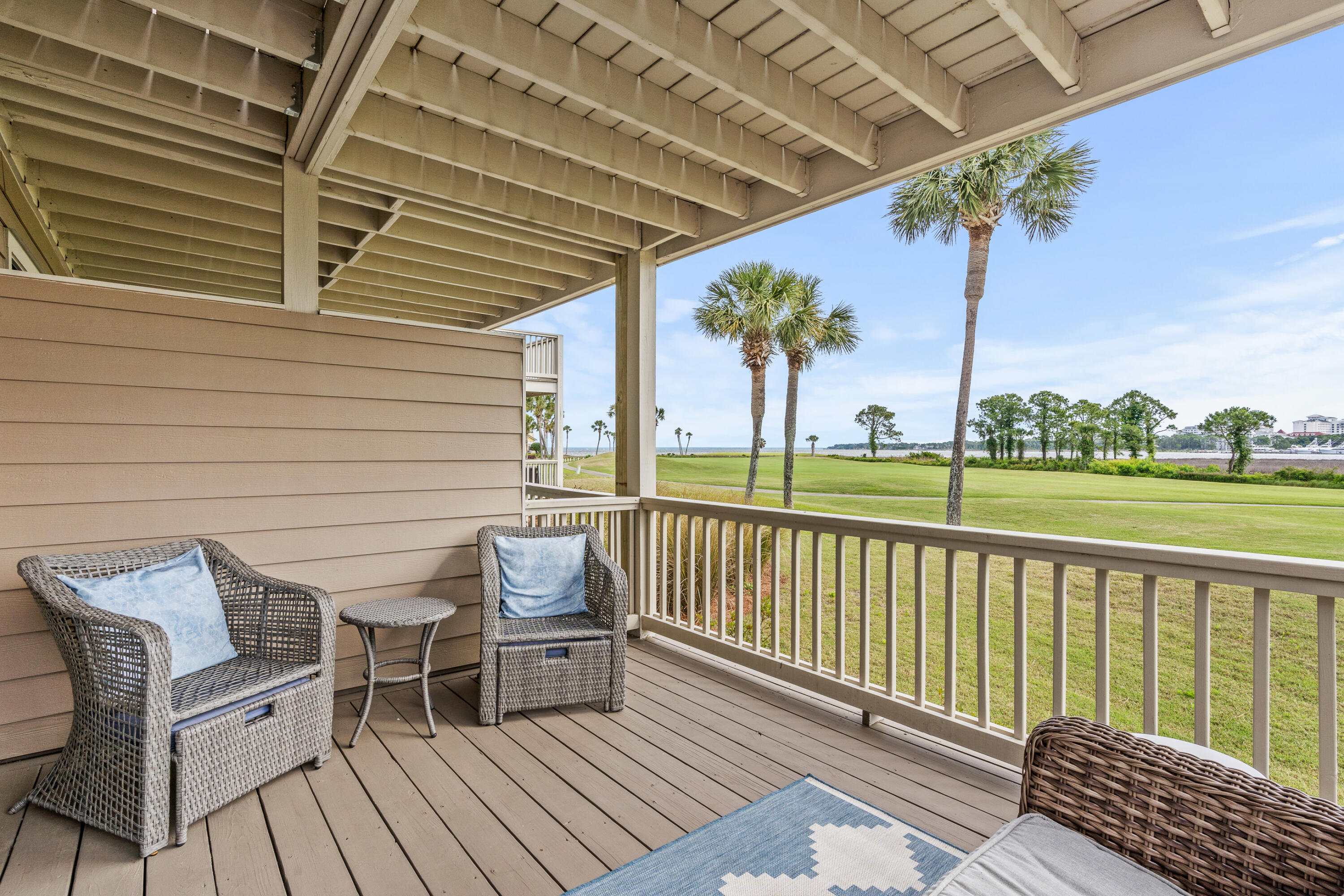 HARBOUR POINT CONDO - Residential Lease
