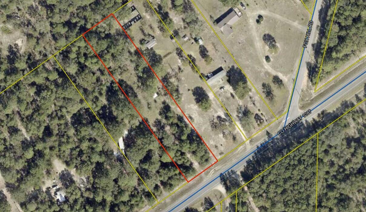 Property has public water, power and septic tank.  Pretty level lot.  Zoned SFR with one dwelling per lot.  Utility building on property.
10 miles to