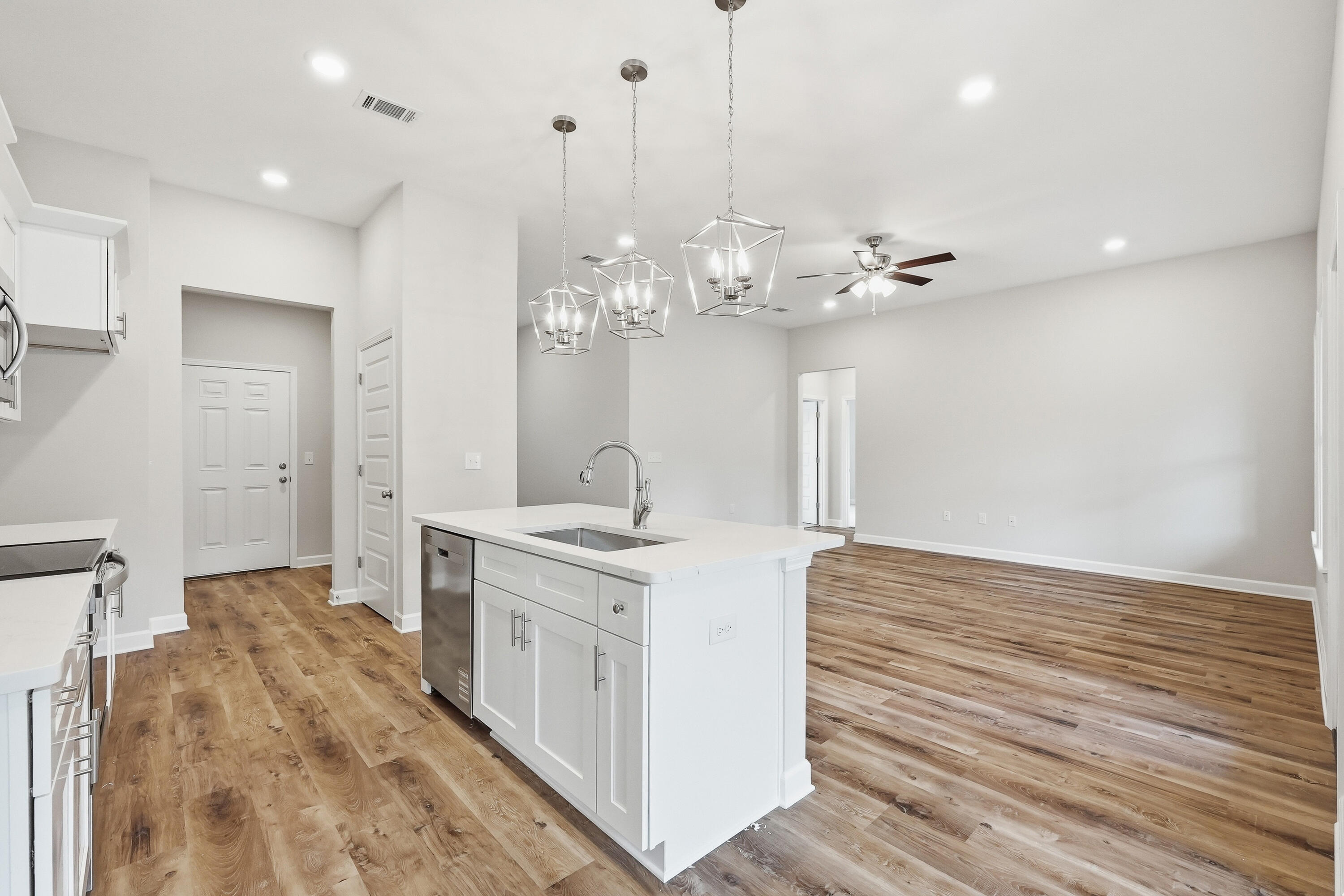 COUNTRY BREEZE - Residential